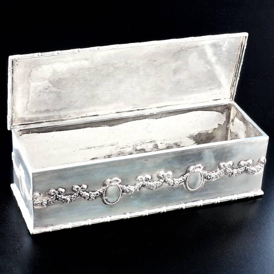 American Theo B. Starr Antique Sterling Box