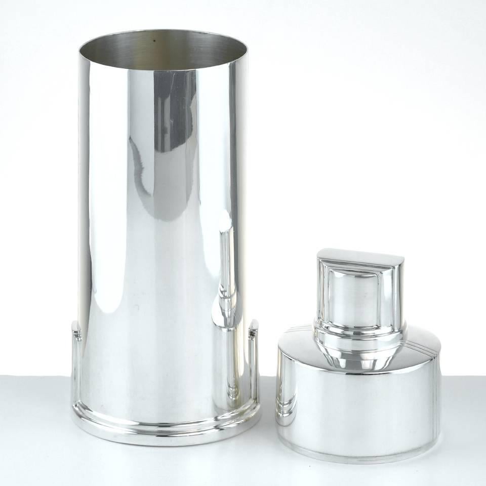 Circa 2003, Sterling, Tiffany & Co., New York. More deco than an original Art Deco piece, this cocktail shaker is from a series of fantasy recreations of quintessentially twenties designs. Tiffany & Co. makes one instantaneously iconic cocktail