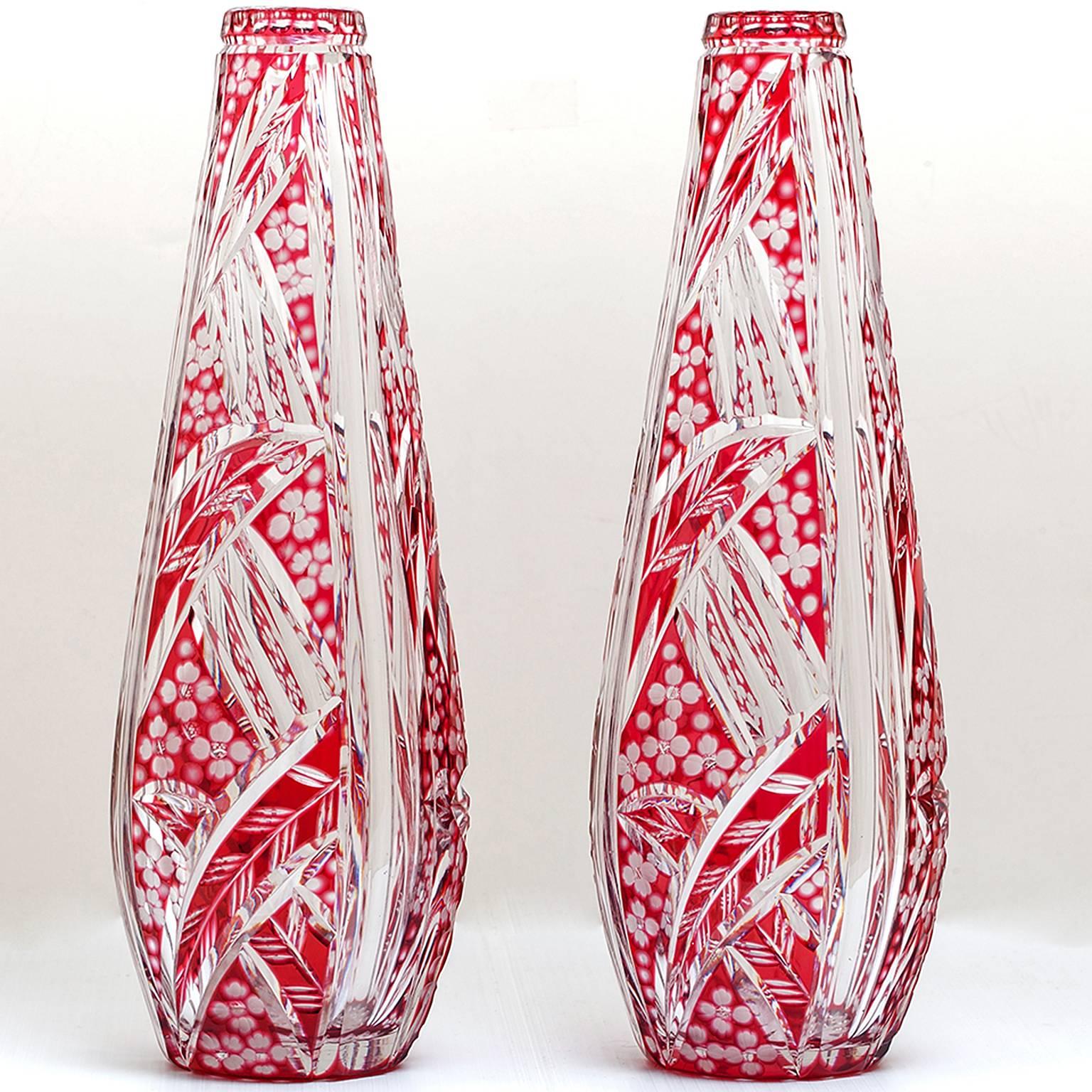 Mid-20th Century Stunning Pair of Art Deco Saint Louis Vases