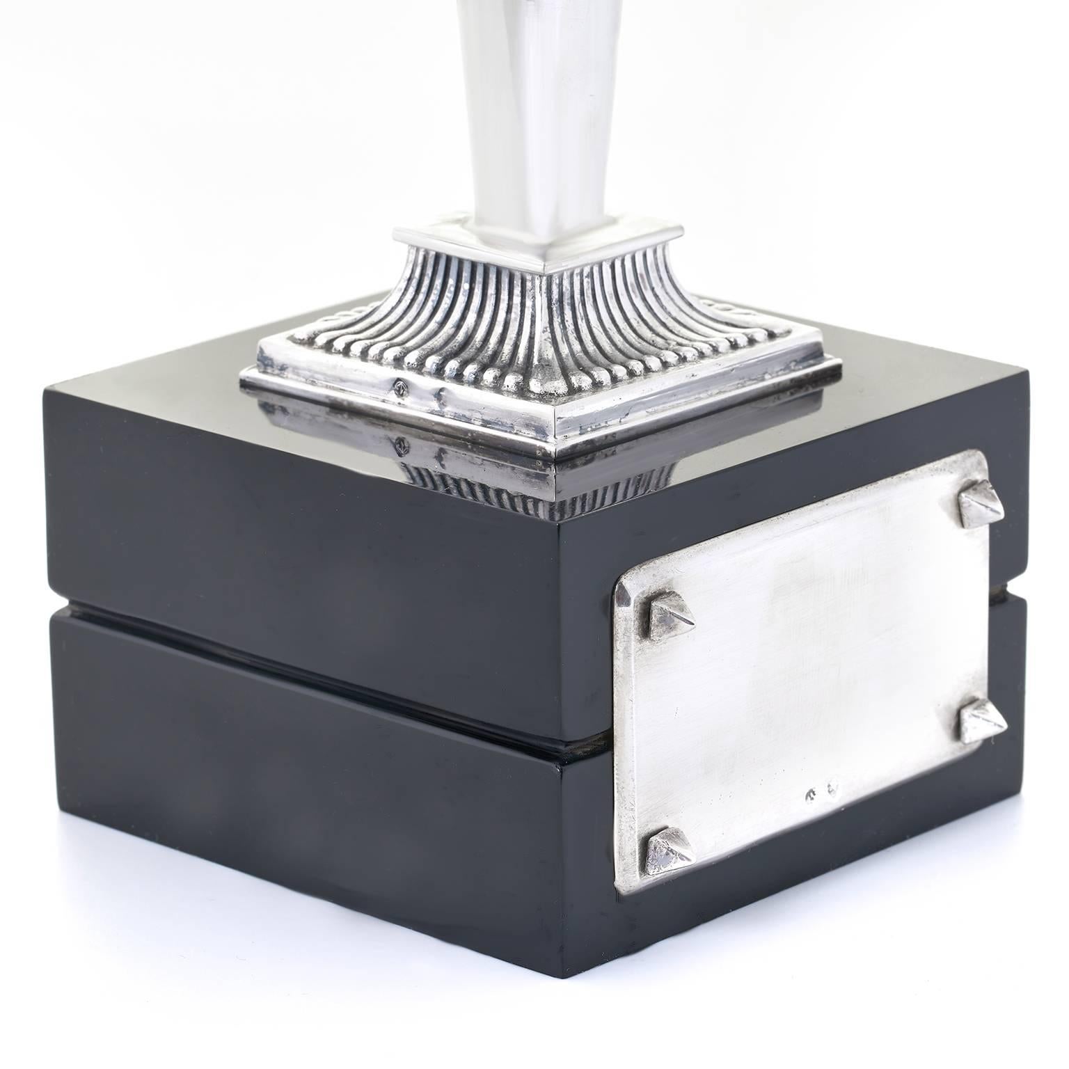 Incredibile trofeo modernista in sterline, circa anni '70 in vendita 1