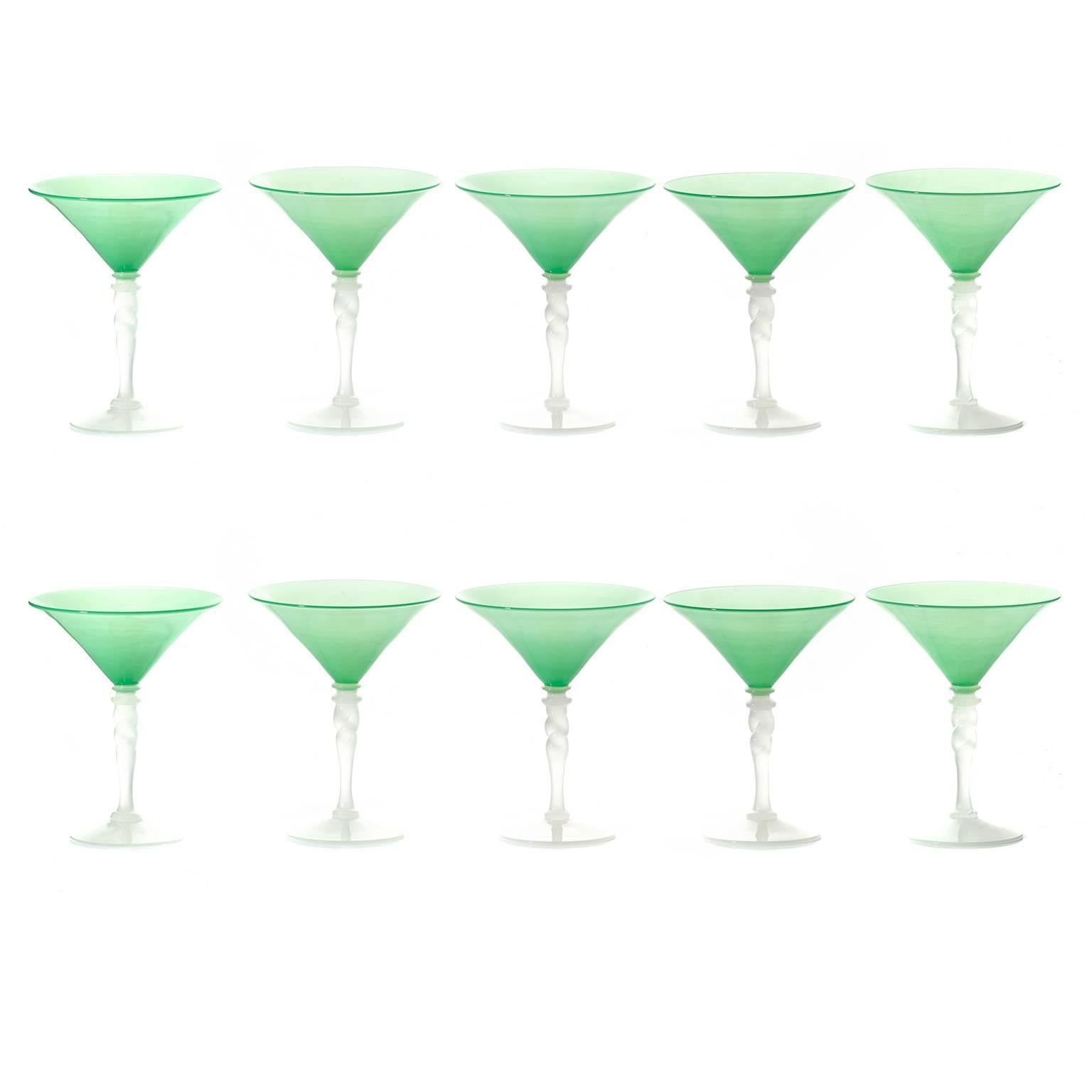 Copas de Martini Steuben Art Decó Jade Verde Estadounidense en venta