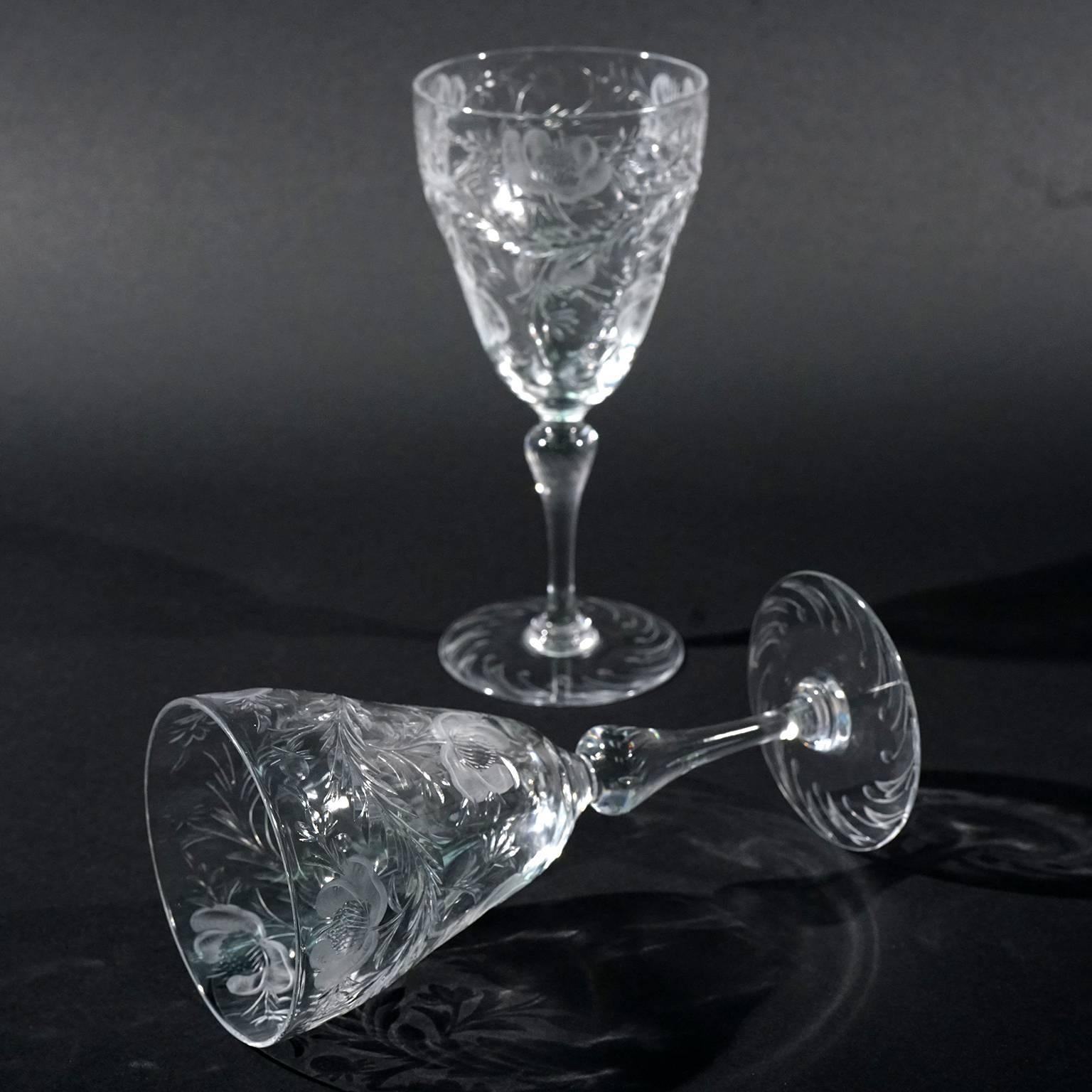 Spectaculaire ensemble de 24 gobelets à eau en cristal de roche Thomas Webb en vente 1