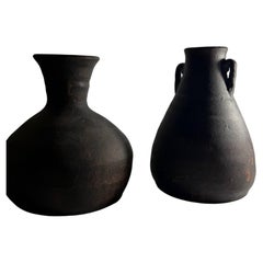 Jarrones esculturales italianos de terracota de estilo brutalista — Par de 1960
