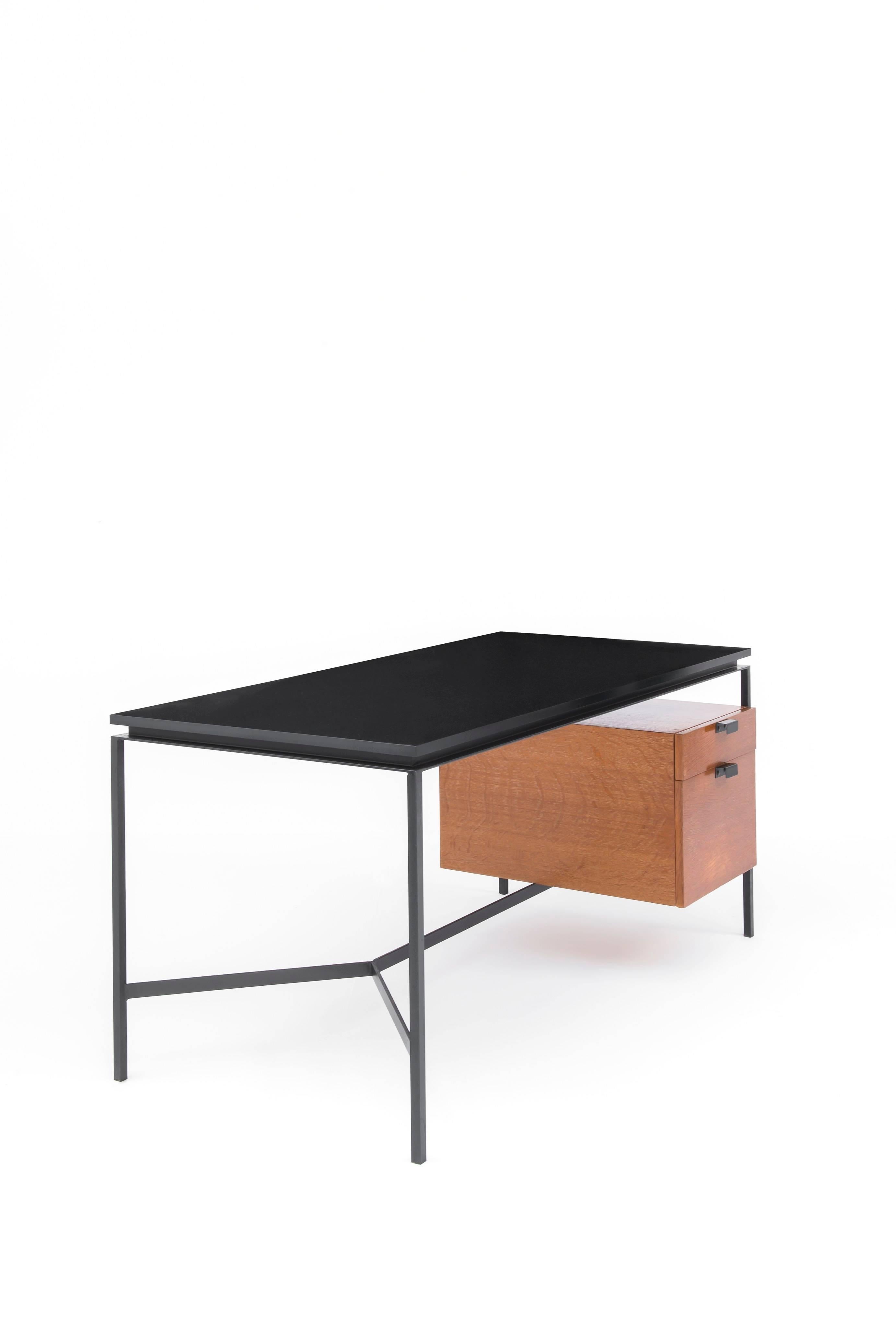 Desk CM172 by Pierre Paulin, Thonet Edition, 1958 In Good Condition For Sale In Paris, FR