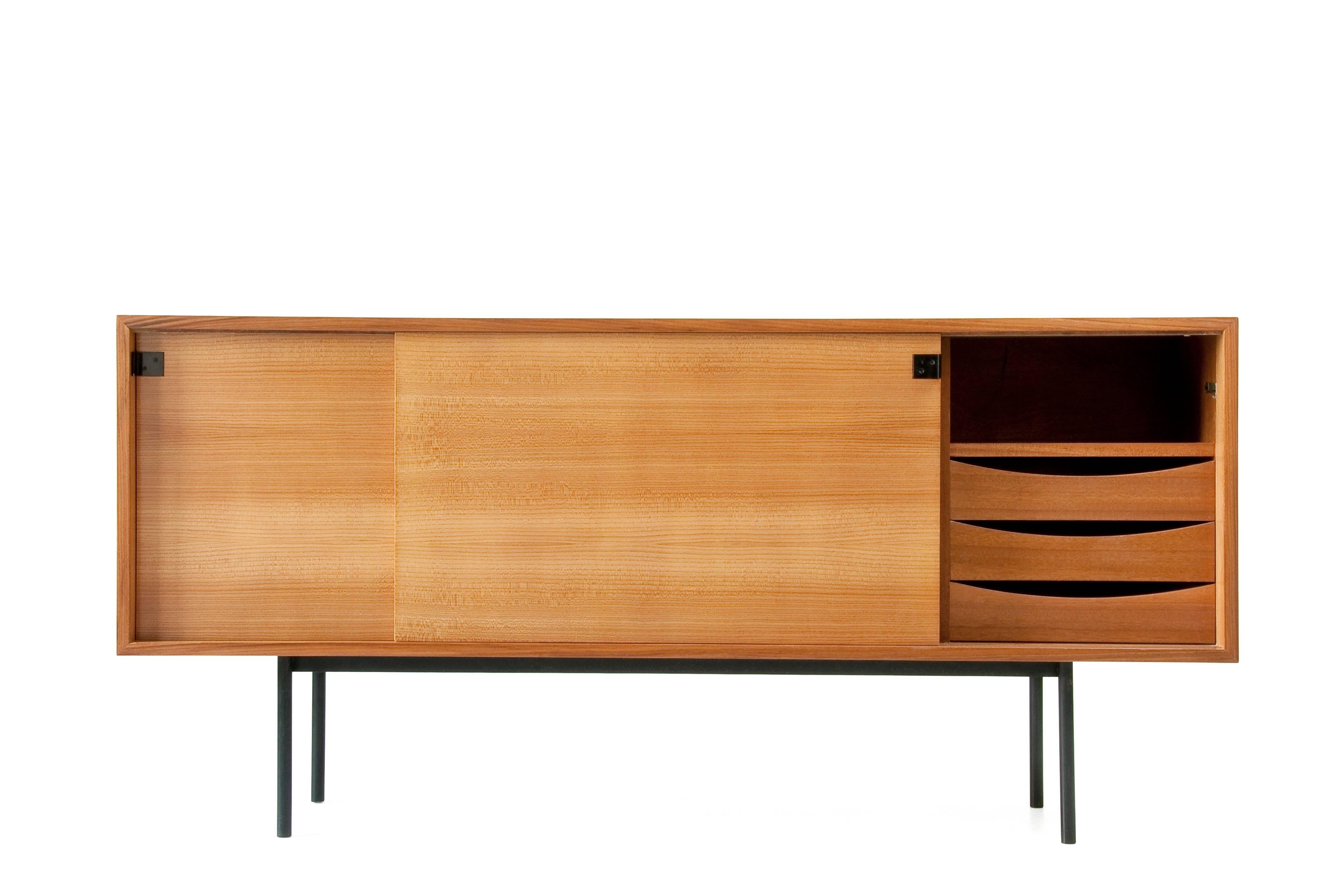 Alain Richard sideboard 196 - Meubles TV edition - 1953/1954 In Good Condition For Sale In Paris, FR