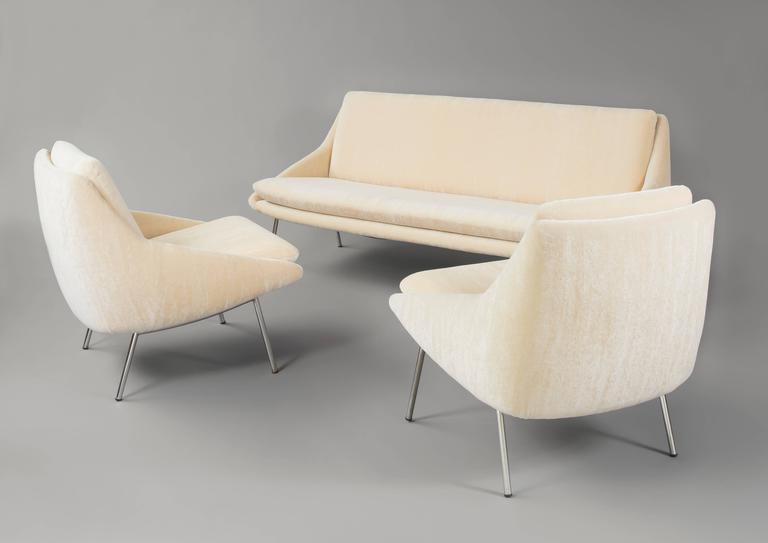 Sofa and pair of armchairs 800 
Steiner edition - circa 1956

-Sofa: Height 76 x  Depth 84 x Width 183 cm
-Armchairs: Height 76 x Depth 84 x Width 71cm