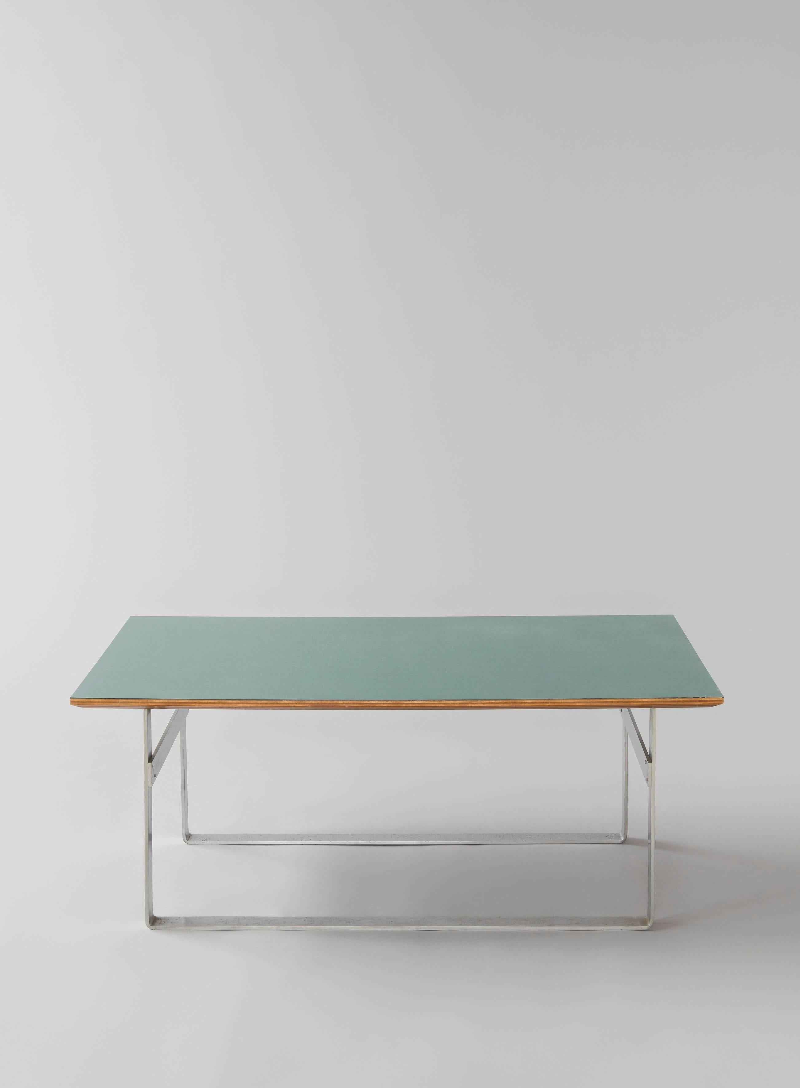 Low table prototype by André Simard (1927-) - 1958

Documentation: Archives André Simard