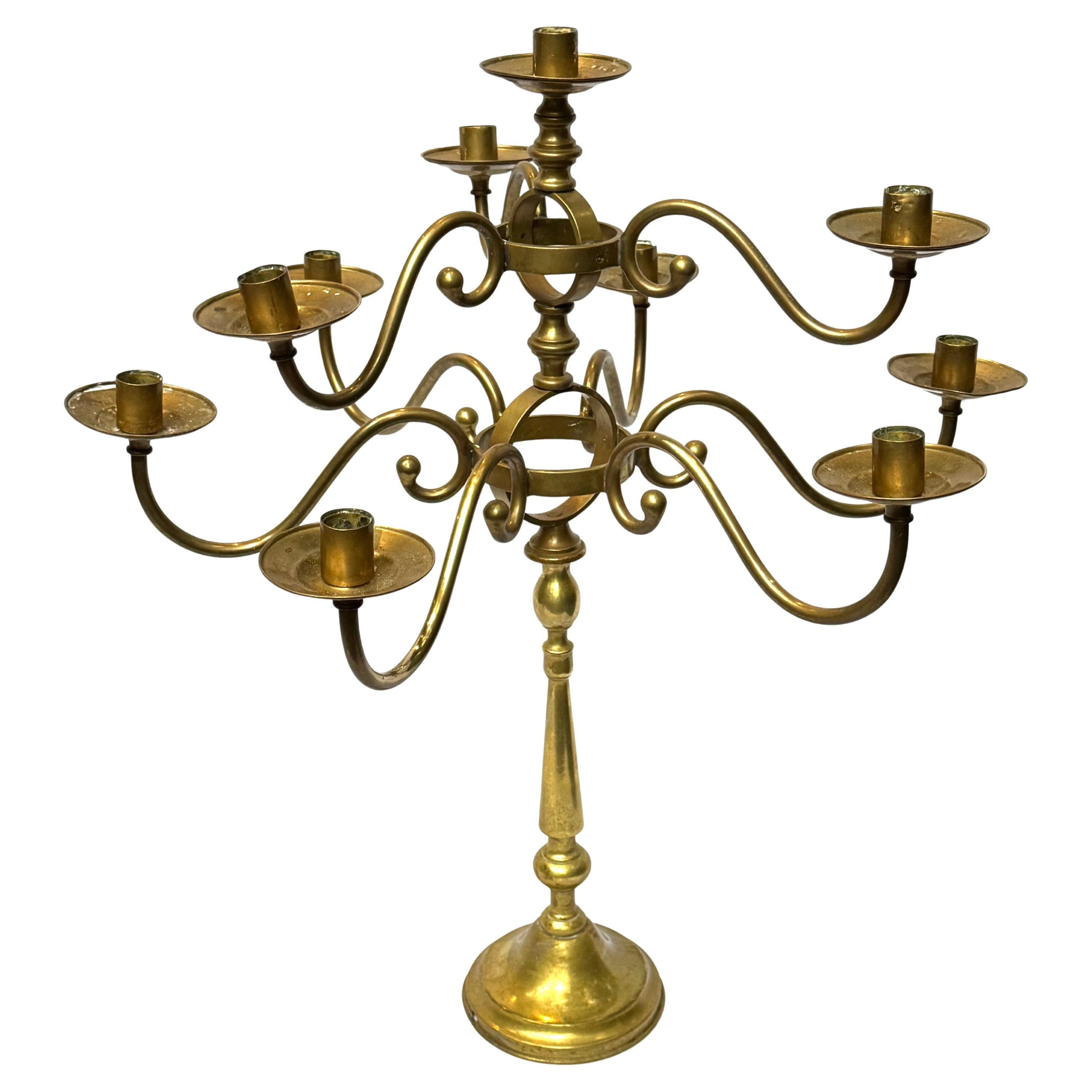 Ottone Coppia monumentale di candelabri in ottone degli anni '60 di Madame Journel in vendita