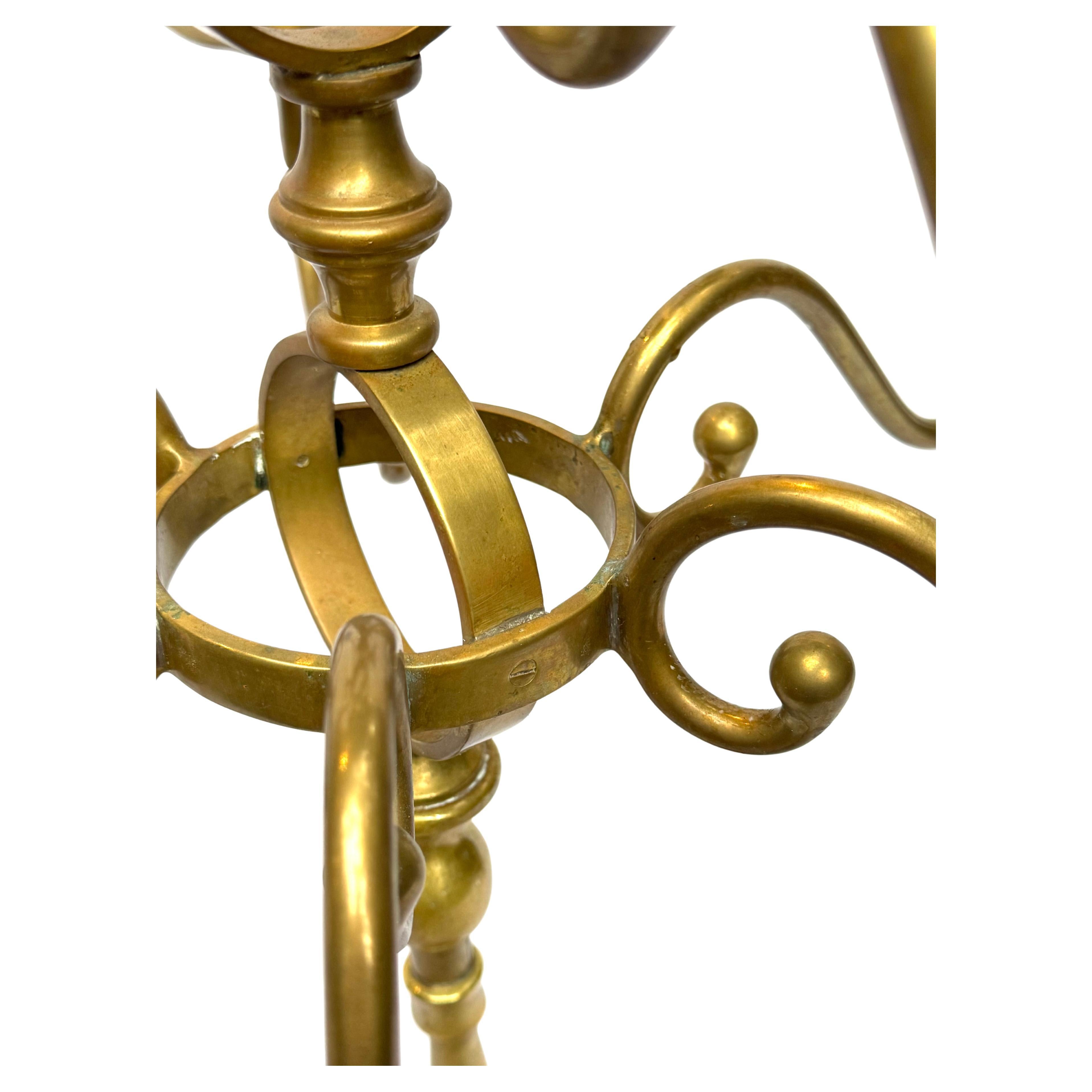 Coppia monumentale di candelabri in ottone degli anni '60 di Madame Journel In condizioni buone in vendita a Rio De Janeiro, BR