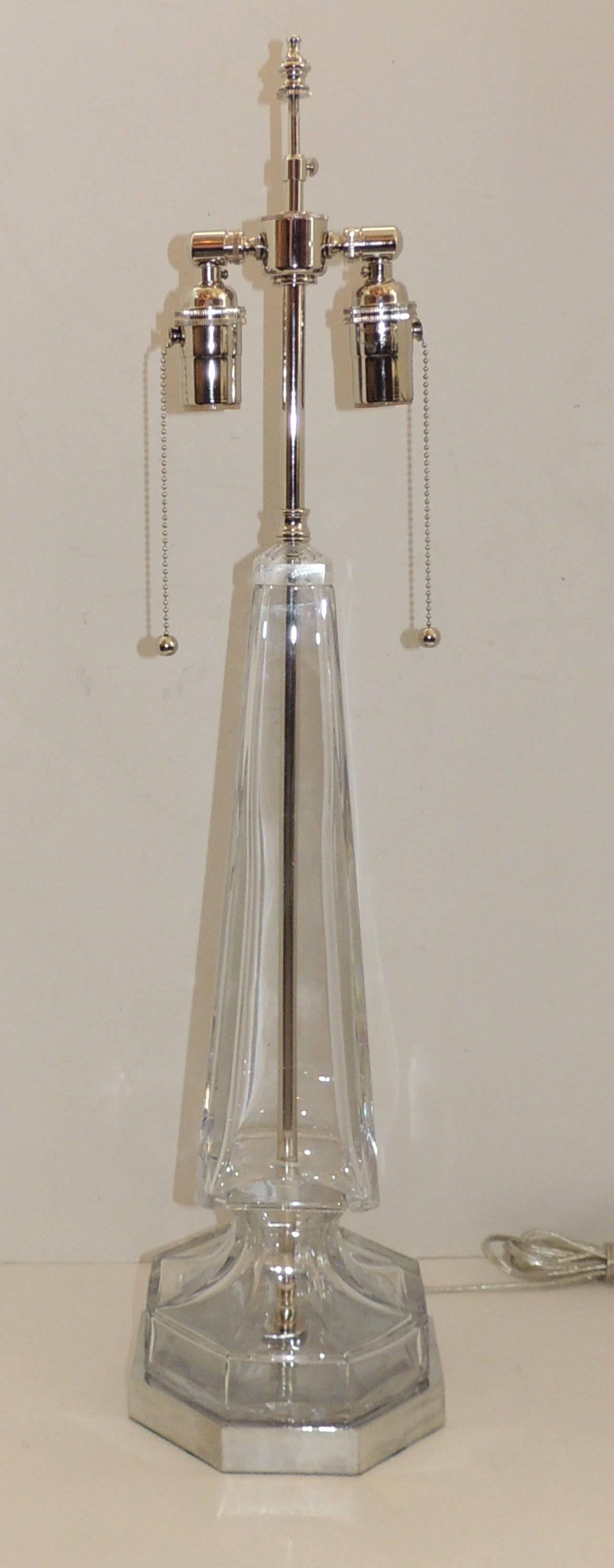 Elegant pair of modern transitional nickel-plated glass Baguès style column chrome Jansen motif lamps and perfect for the modern transitional decor.

Measures: 29" H x 7.5" W.

    