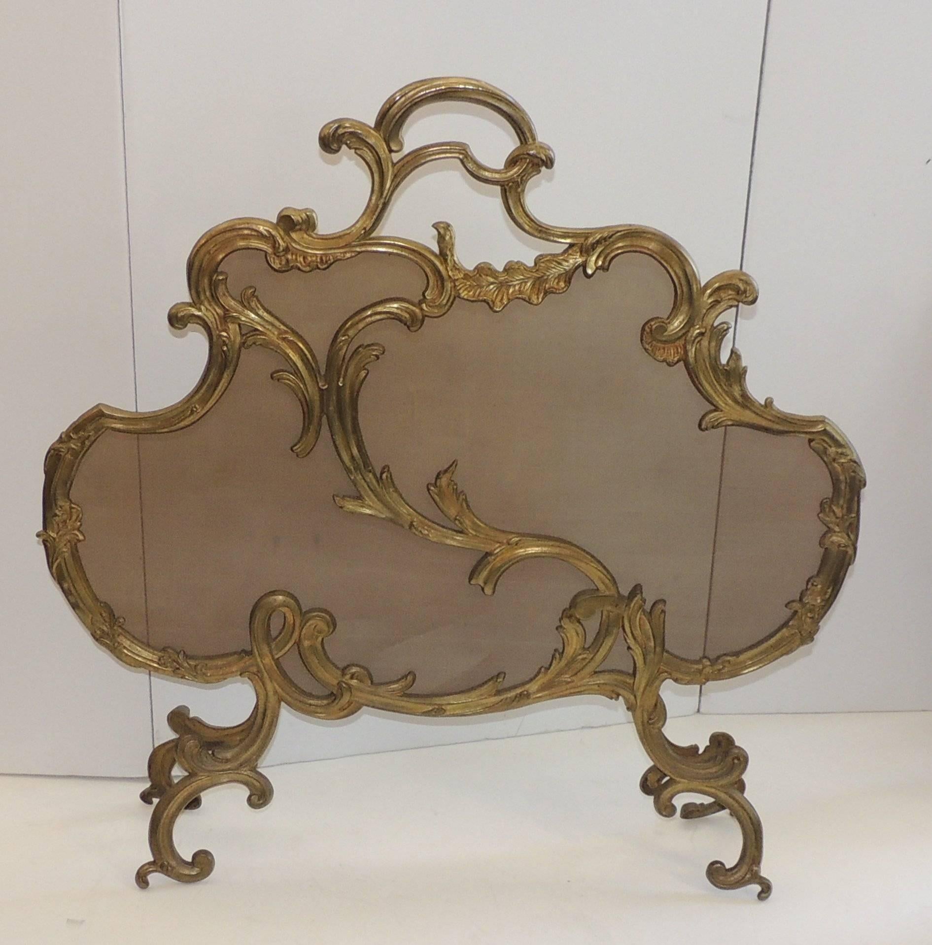 Wonderful Rococo French Vintage Gilt Bronze Scroll Fire Place Screen Firescreen In Good Condition In Roslyn, NY