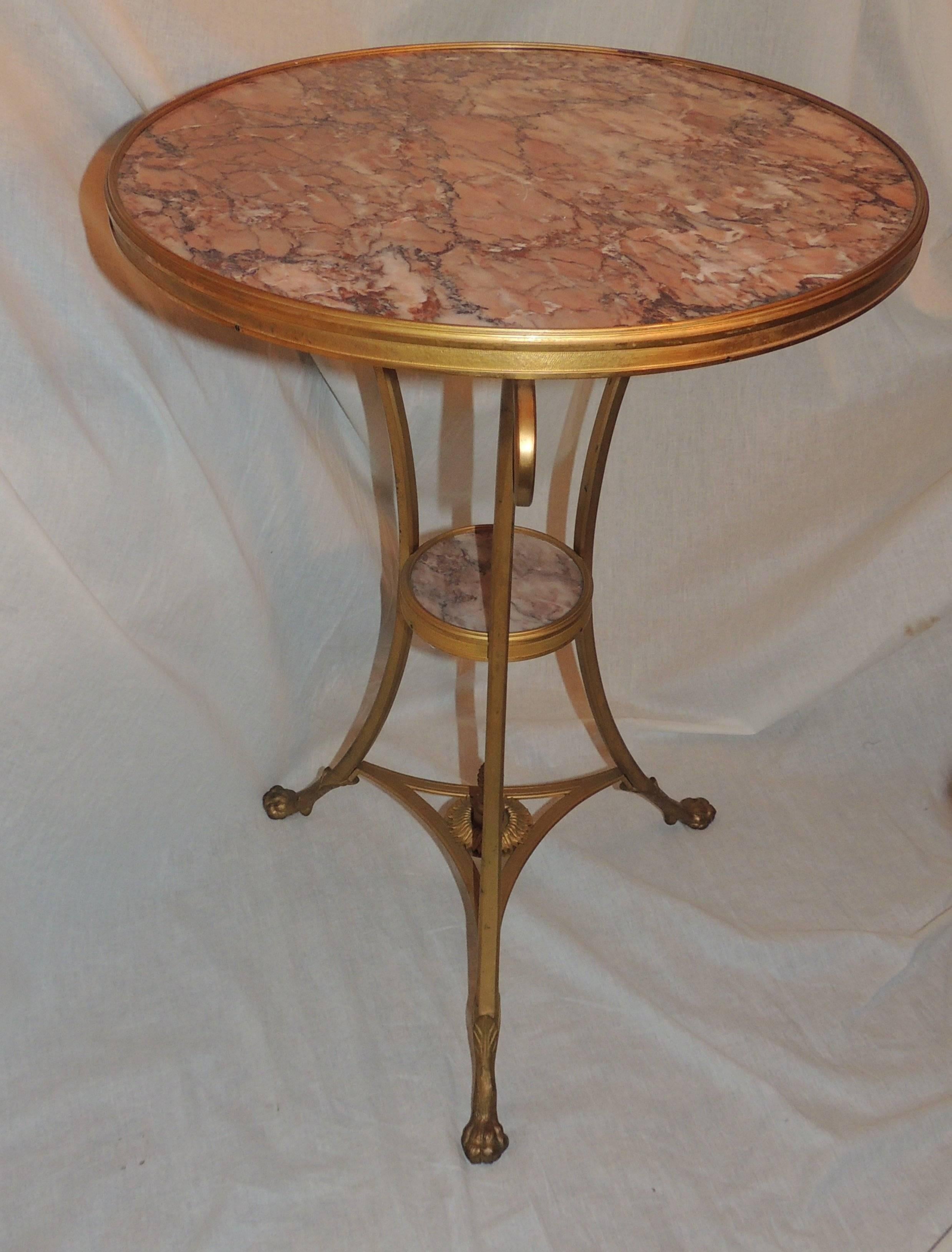 Wonderful Neoclassical Bronze Ormolu Gilt Rouge Marble Louis XV1 Gueridon Table In Good Condition For Sale In Roslyn, NY
