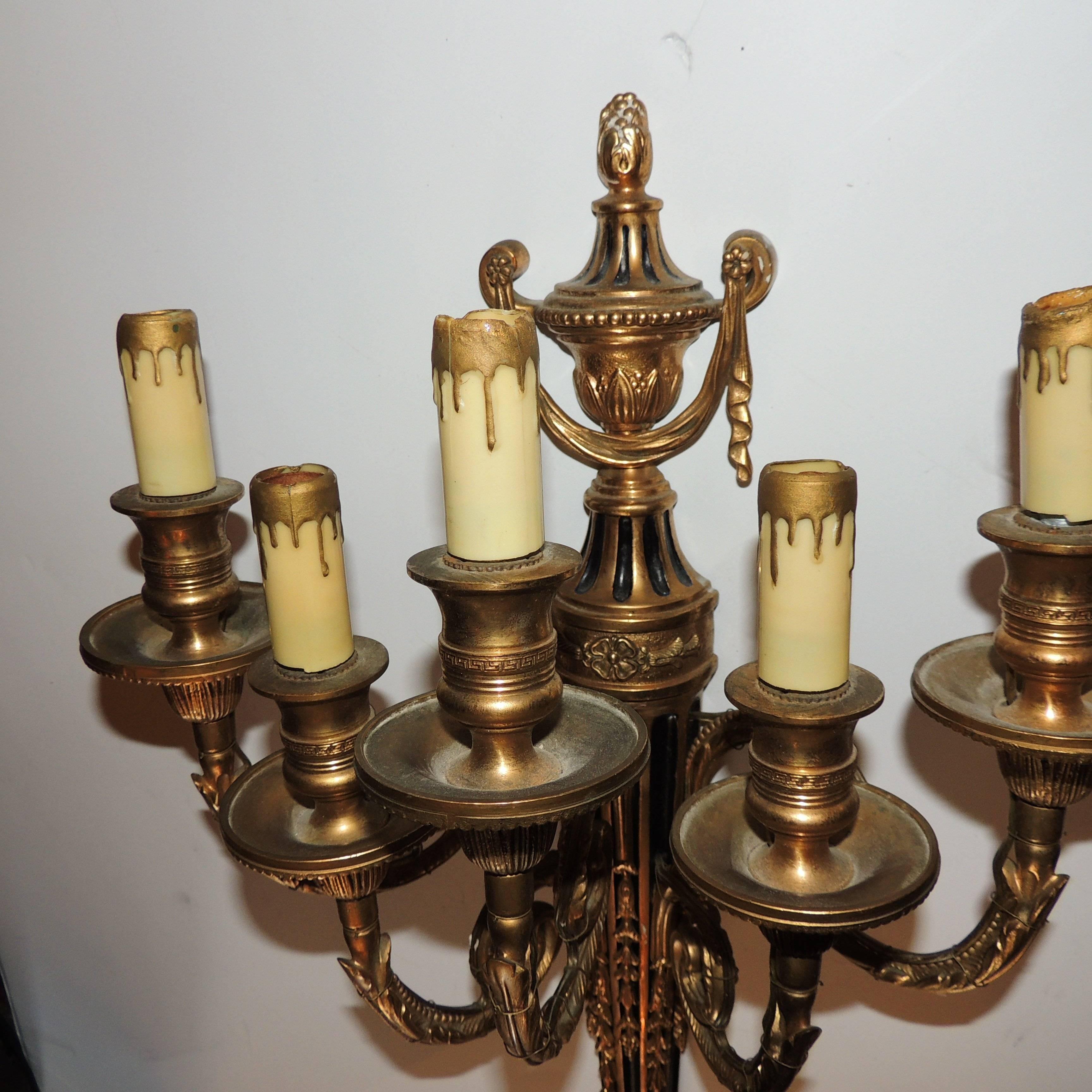 French Wonderful Neoclassical Dore Bronze Patinated Five-Arm Urn Top Regency Sconce For Sale