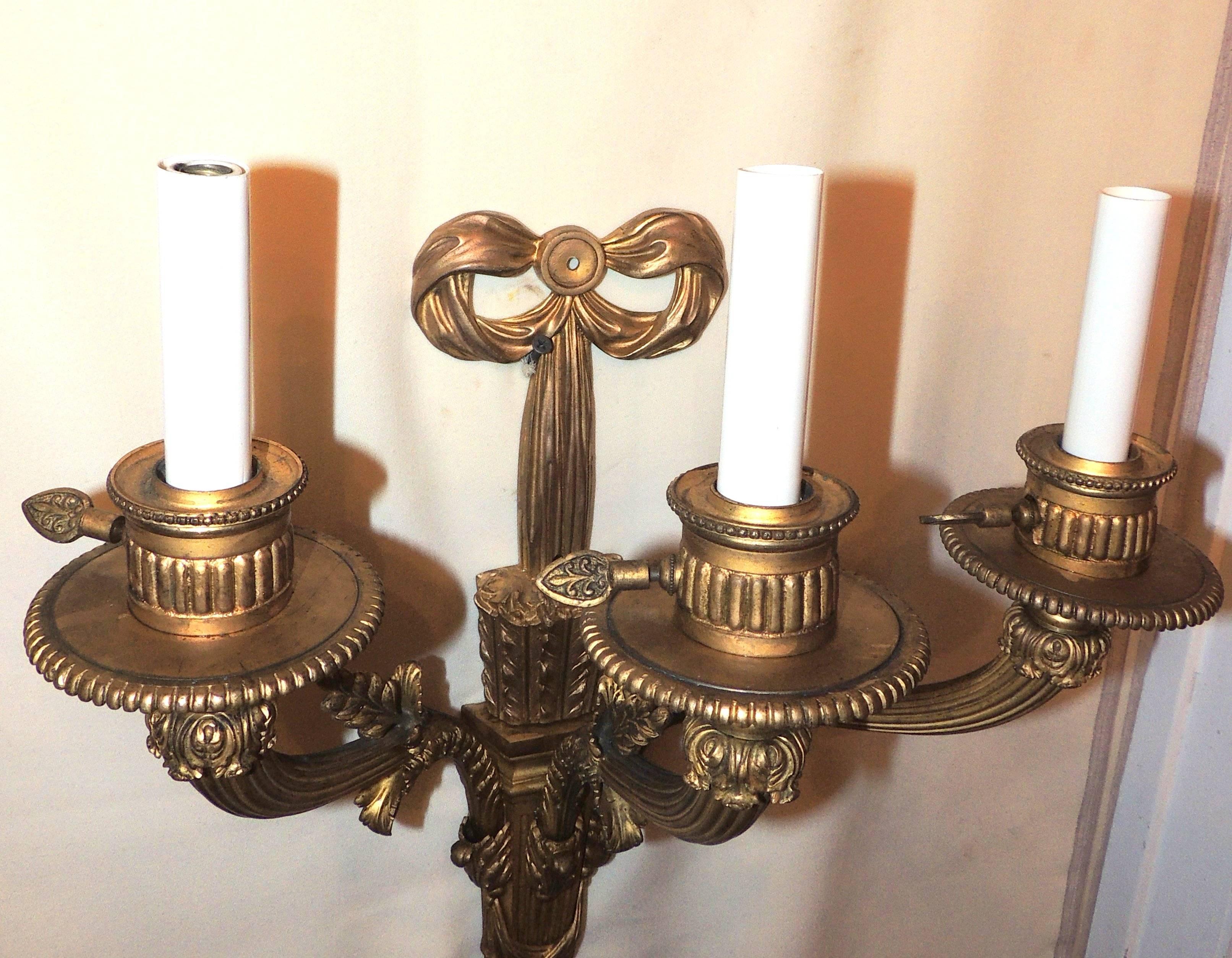 Beautiful Large Three-Arm Caldwell Gilt Doré Bronze Regency Sconces Ribbon Top In Good Condition For Sale In Roslyn, NY