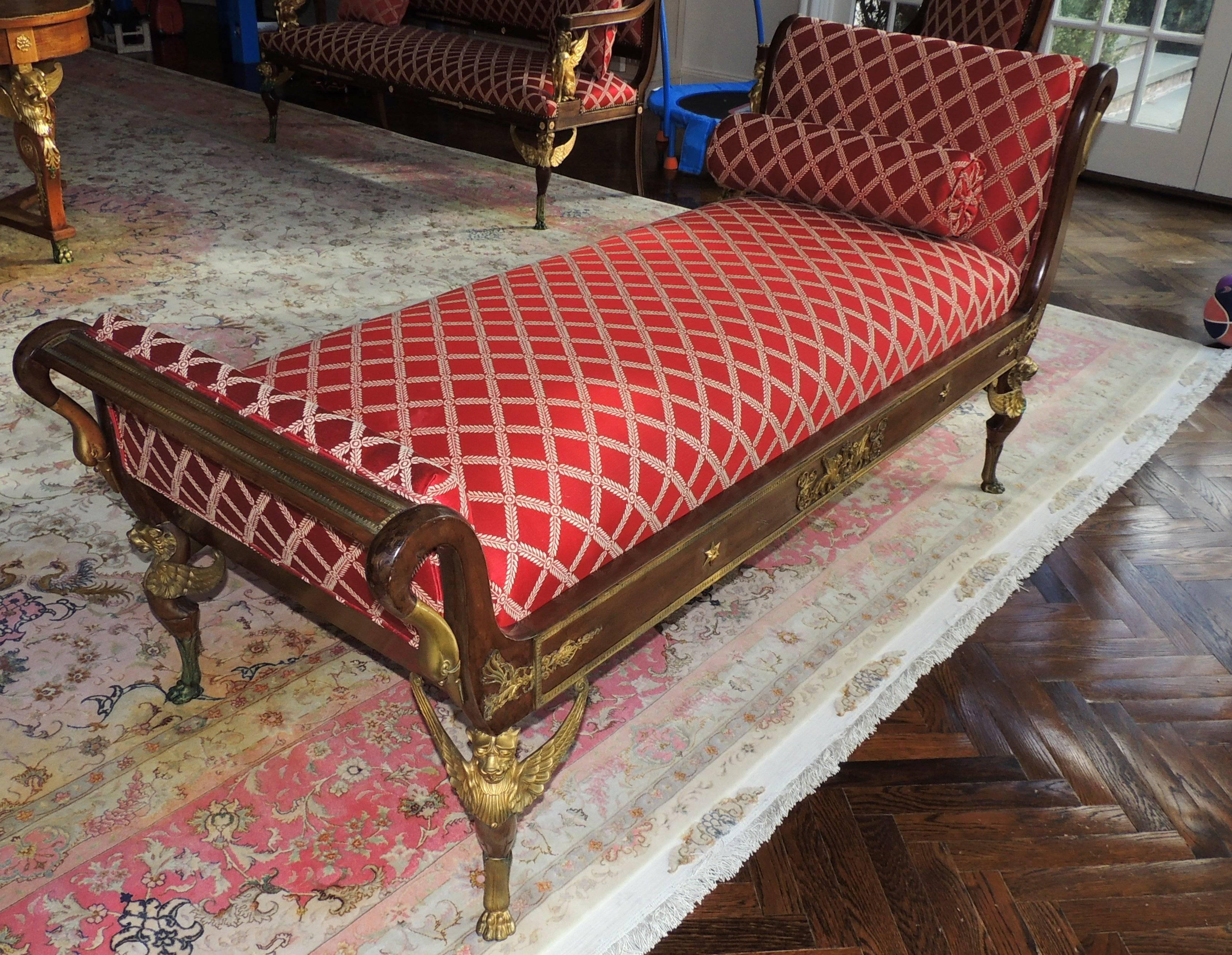 Early 20th Century Wonderful French Empire Ormulo Bronze Mounted Chaise Lounge Neoclassic Recamier