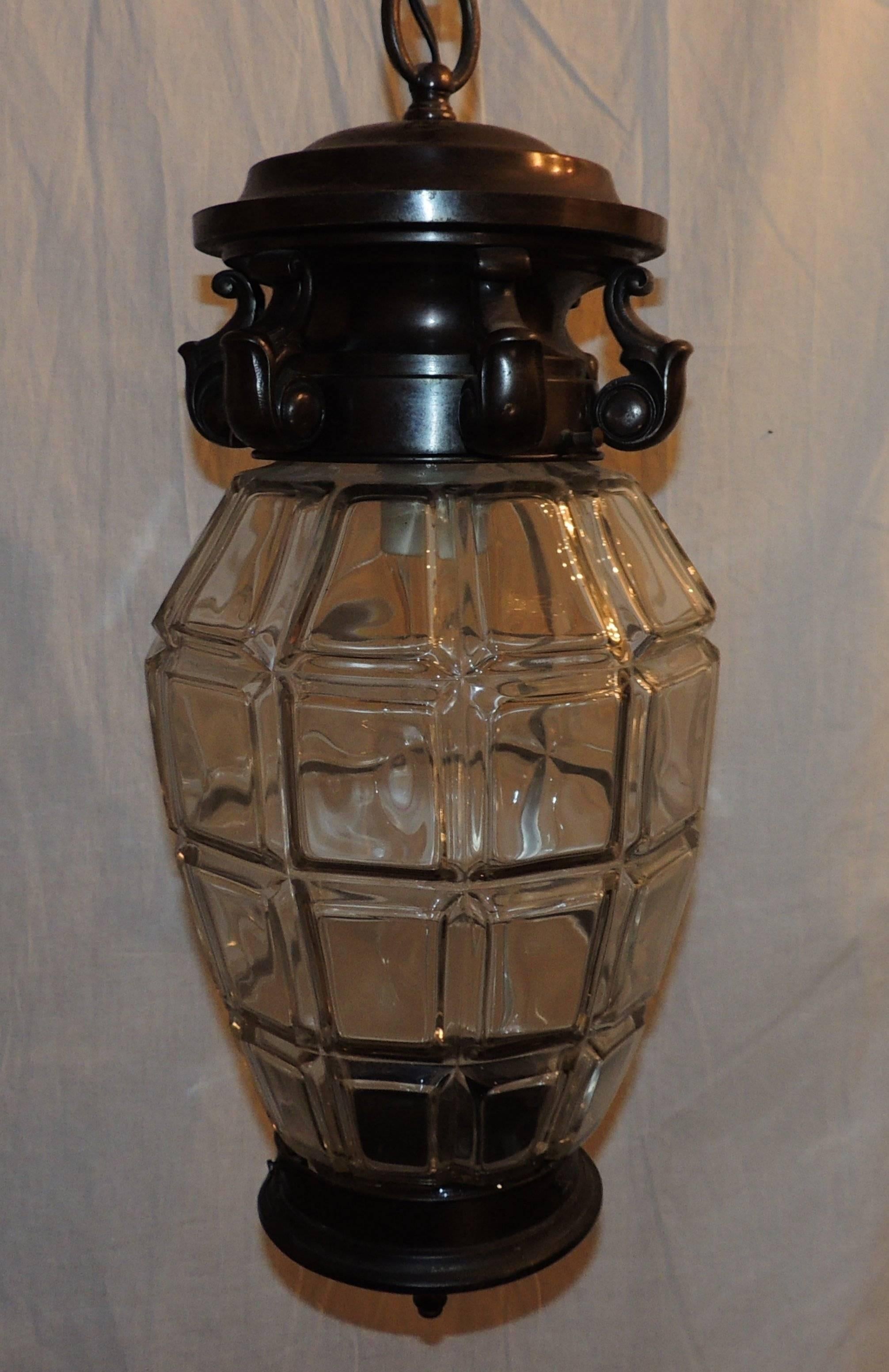 Handsome vintage beveled Panel glass and French bronze lantern with single light Pendent Fixture

Measures: 20