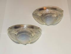 Beautiful Pair R. Lalique Manner Single Coquille Opalescent Frosted Deco Sconces