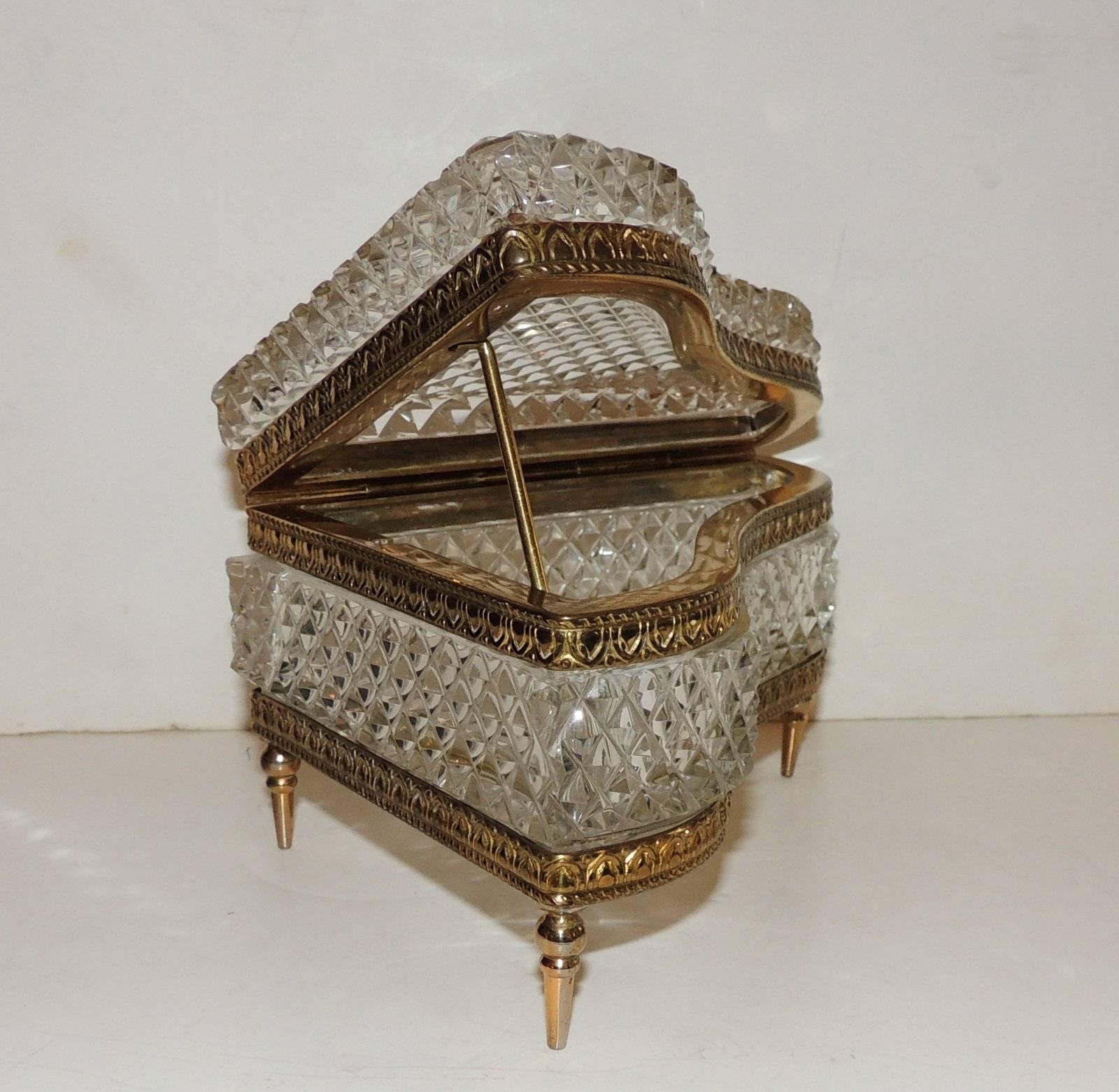 Beautiful French Cut Crystal Dore Gilt Bronze Ormolu-Mounted Piano Box Casket In Good Condition In Roslyn, NY