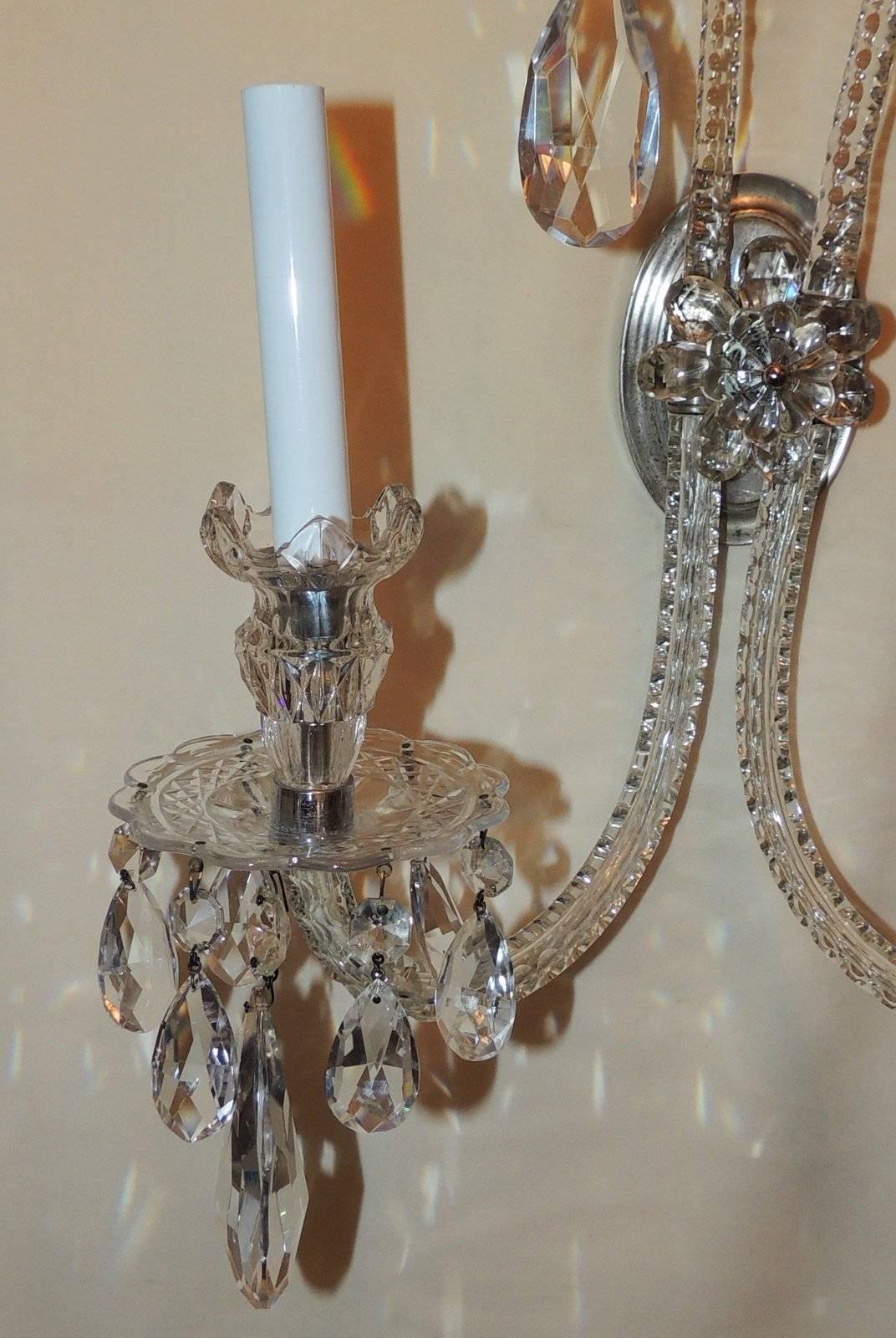 Elegant Pair of Antique Cut Crystal Georgian Silvered Bronze Floral Sconces For Sale 1