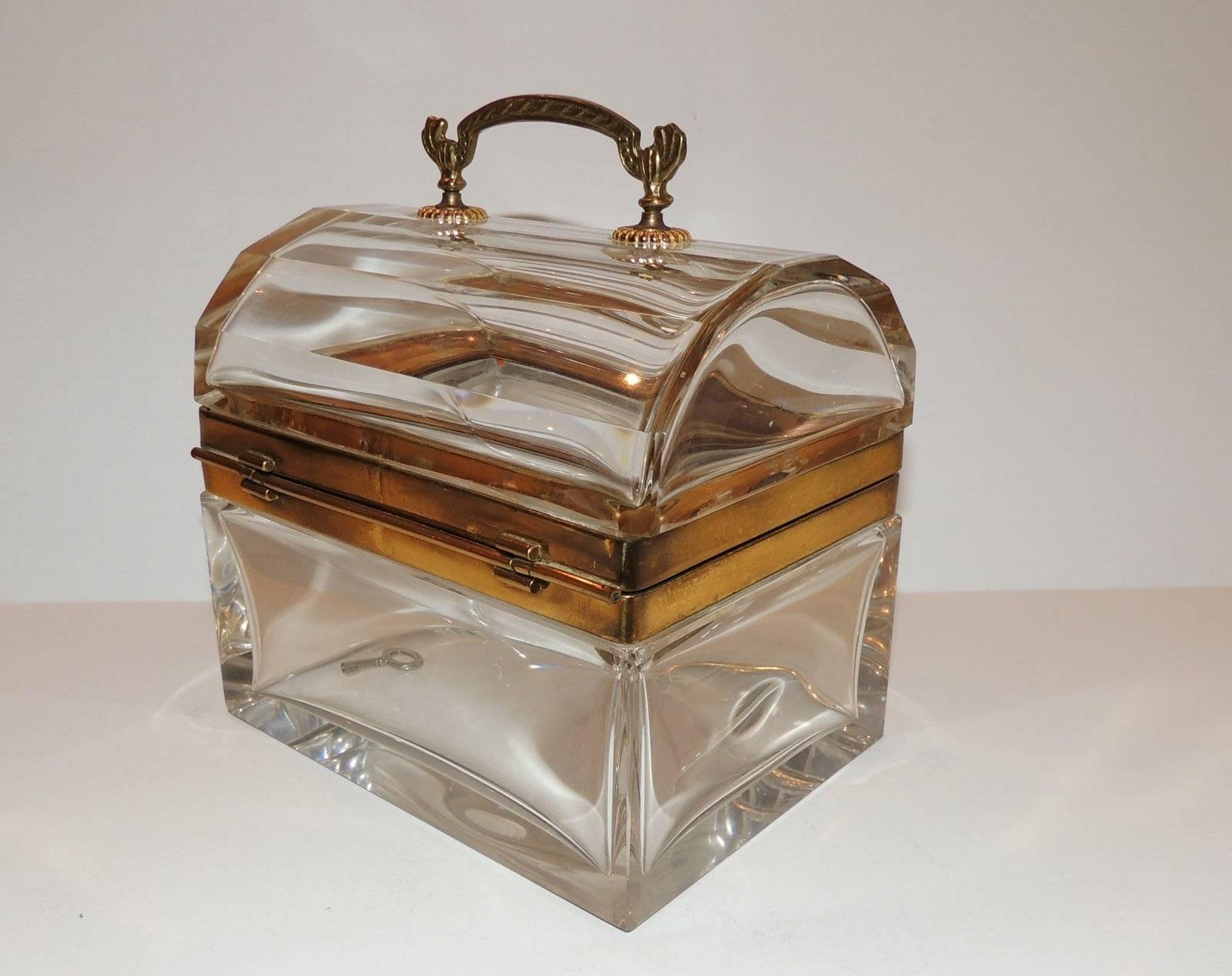 Beautiful French Dome Handled Clear Crystal Glass Doré Bronze Casket Jewelry Box In Good Condition In Roslyn, NY