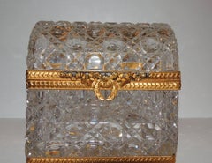 French Ormolu Faceted Cut Crystal Dome Ormolu Wreath Bow Box Casket Jewelry Case