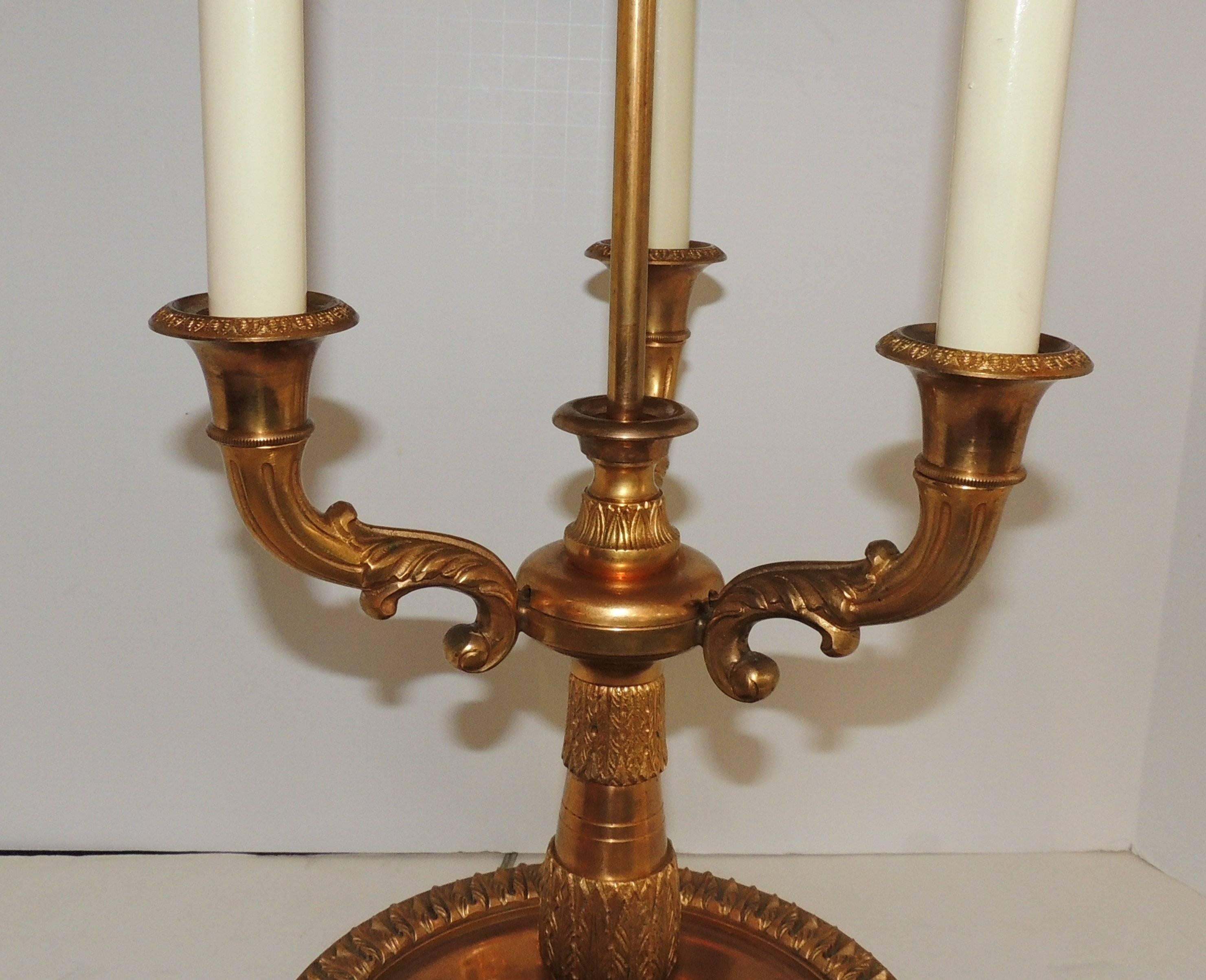 Pair of French Bronze Neoclassical Bouillotte Three Light Lamps Red Tôle Shades 3