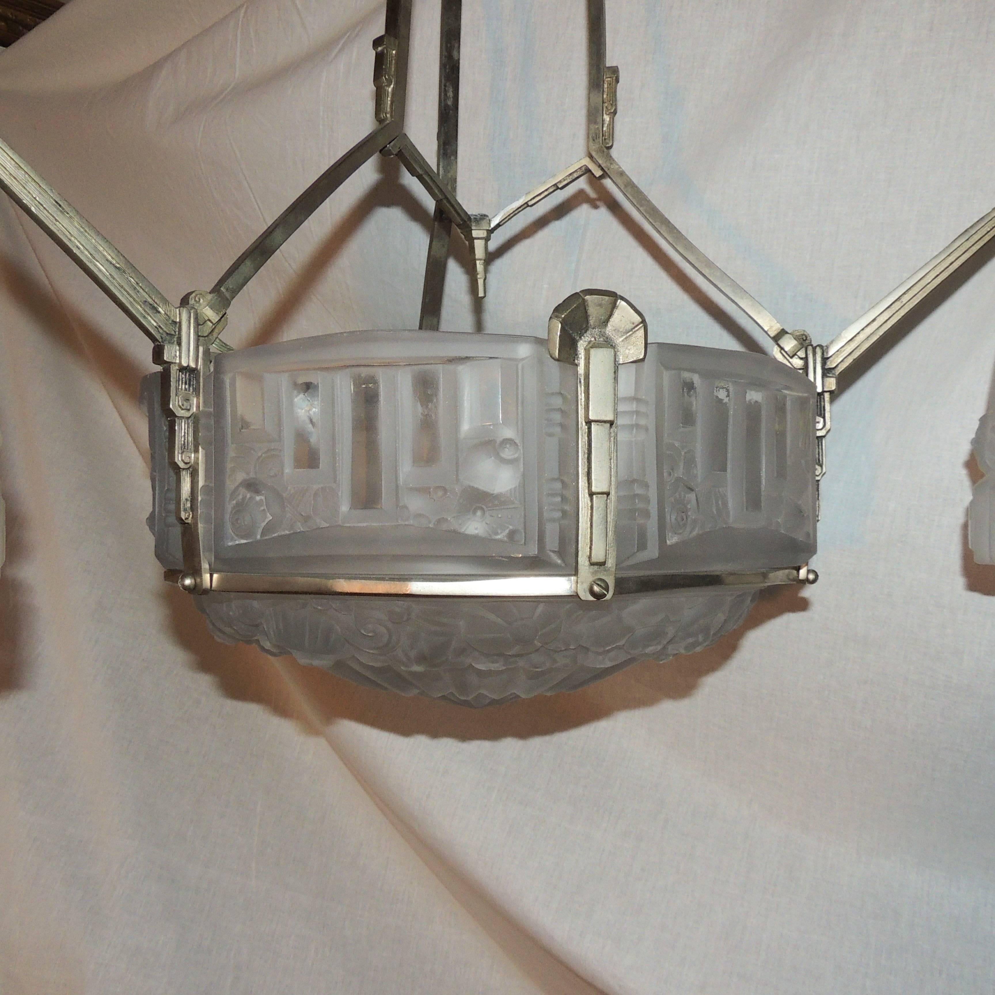 Mid-20th Century Large Art Deco Six-Light Frosted Glass Silvered Bronze Globe Chandelier For Sale