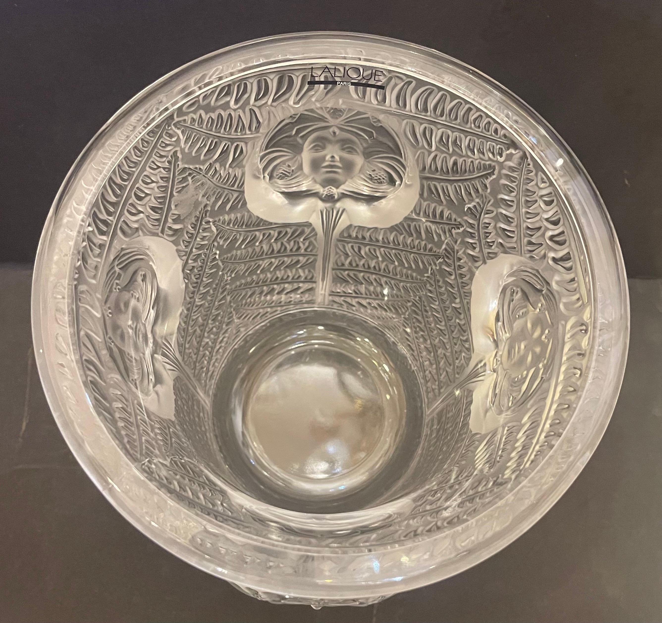 Meraviglioso Lalique France Psyche Crystal Champagne Cooler Large Vase Relief Masks in vendita 1