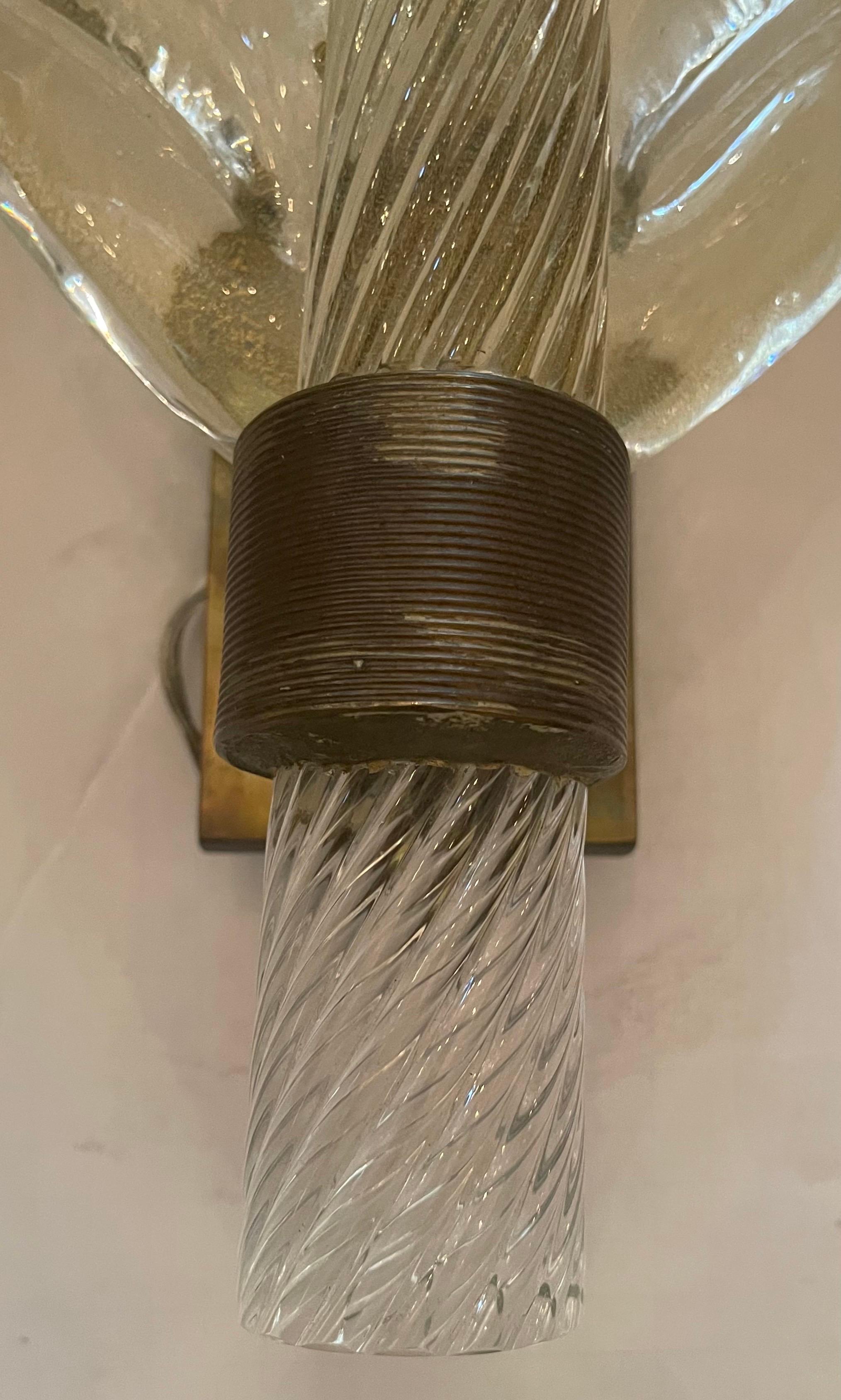 Italiano Meravigliosa coppia di Barovier&Toso, lampade in ottone in vetro soffiato a foglia grande di Murano in vendita