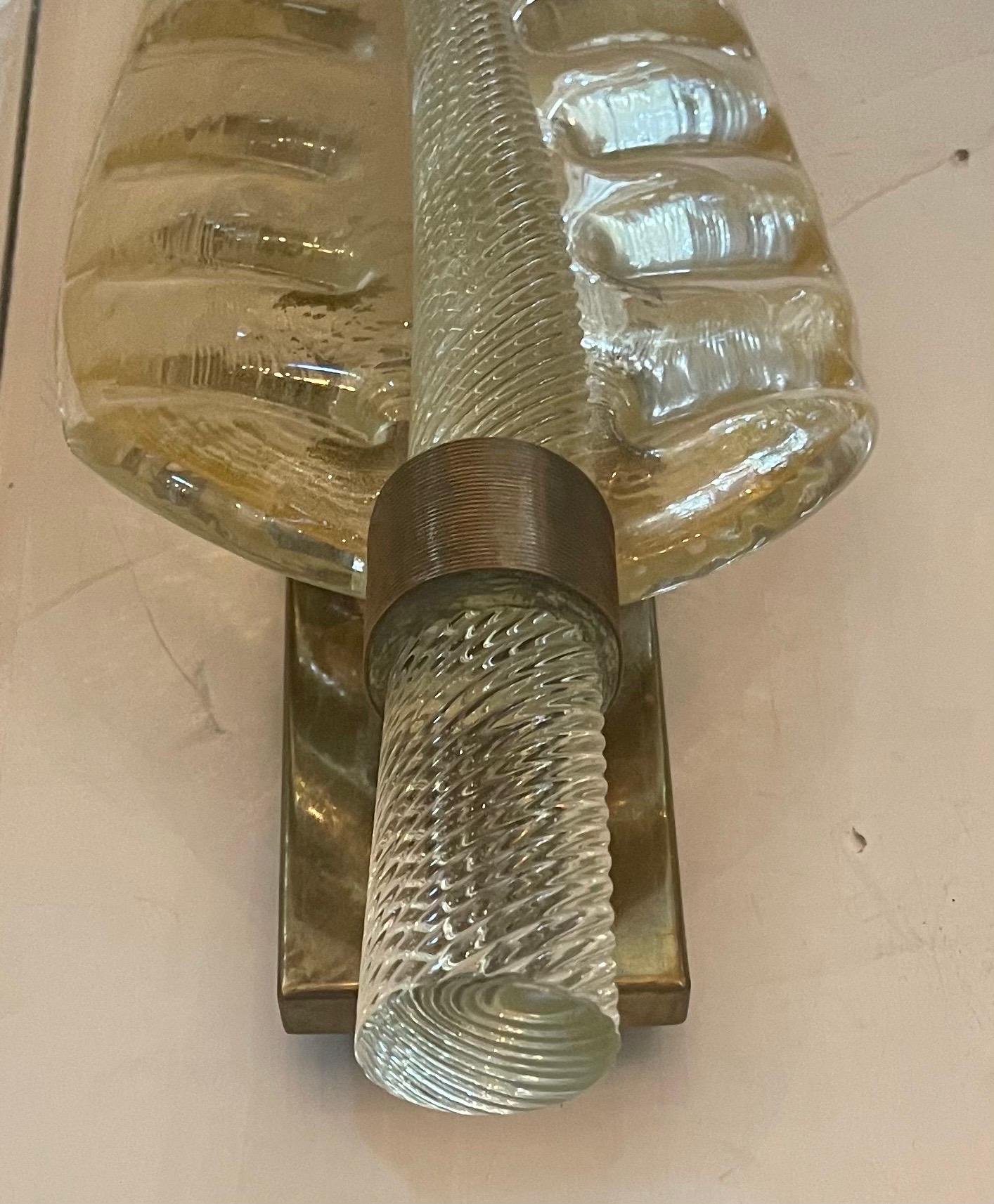 Wunderschönes Paar Barovier & Toso Murano Große Blätter aus mundgeblasenem Glas Messing Wandleuchter (Italienisch) im Angebot