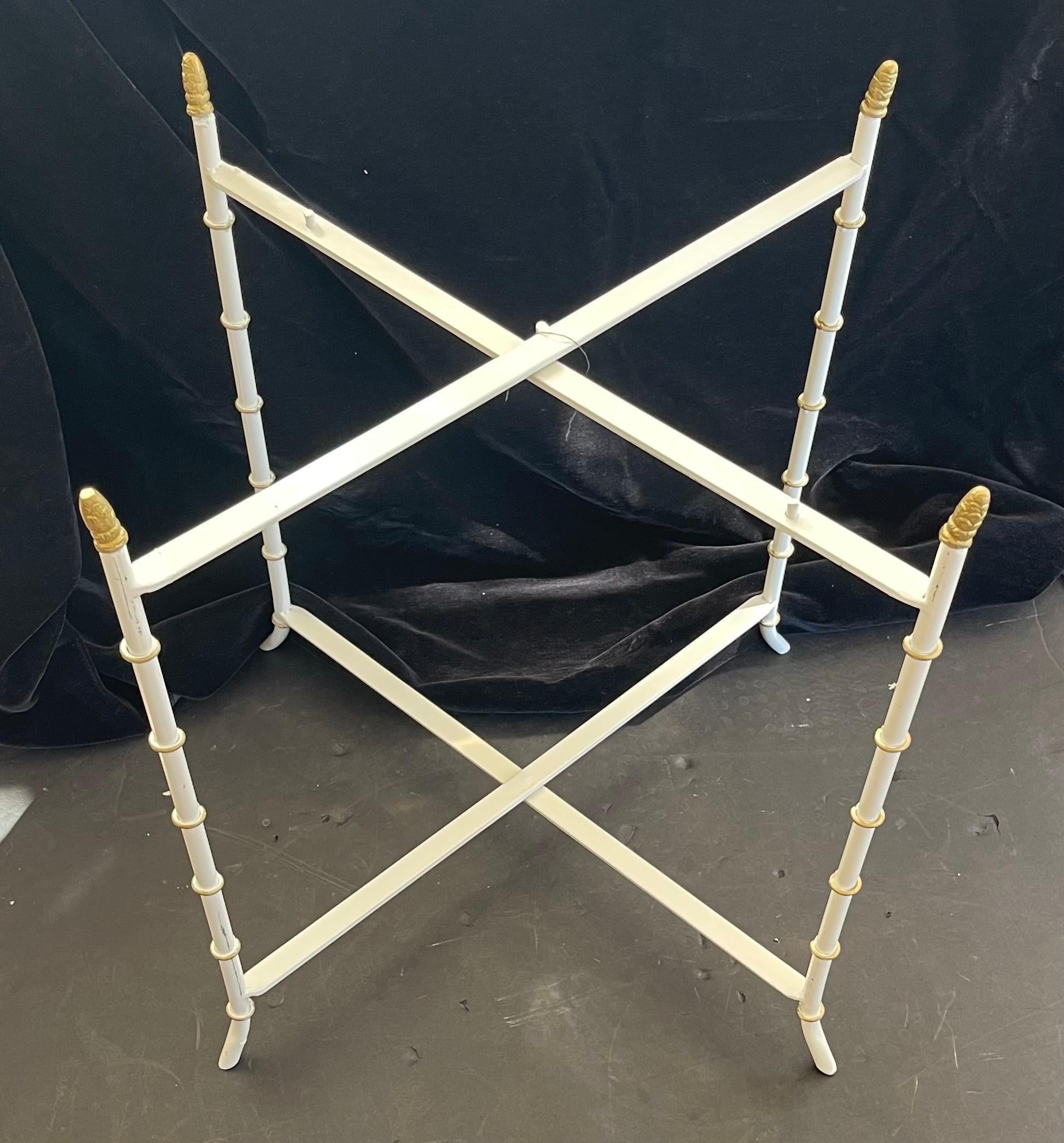 Wonderful Bamboo Oval Handpainted Tole Coffee Cocktail Side Tray Table In Good Condition For Sale In Roslyn, NY