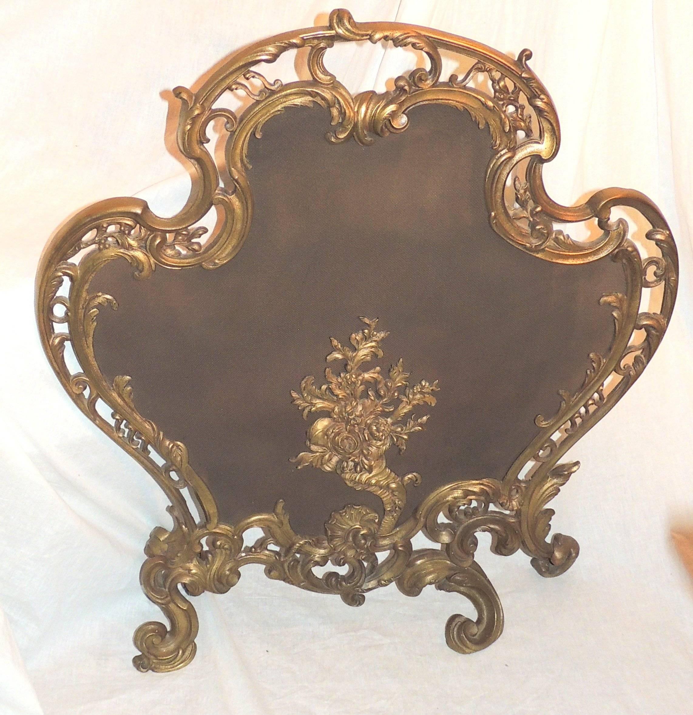 Unknown Extraordinary Dore Bronze Fire Place Screen Scrolls Floral Medallion Firescreen For Sale