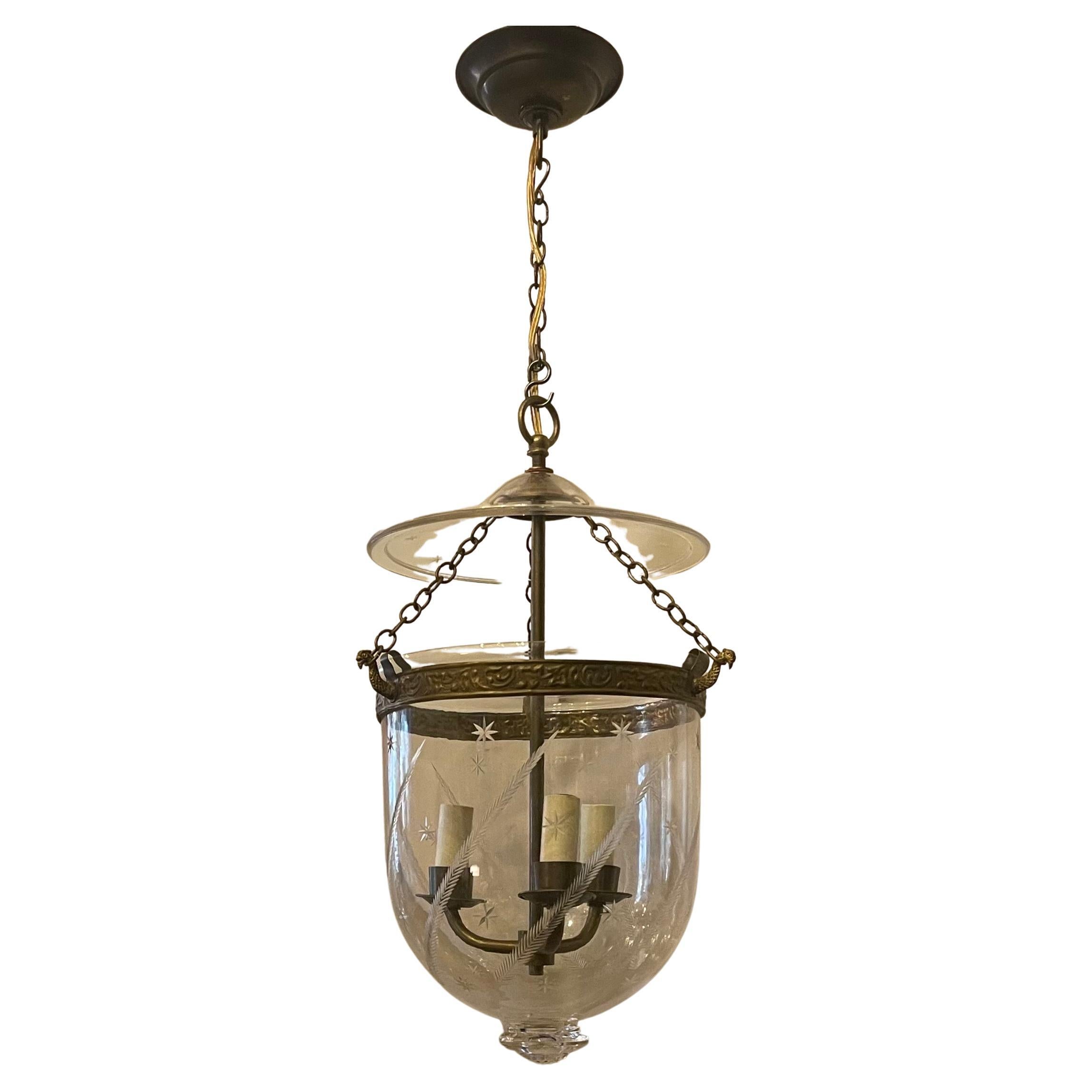 Lampe de lanterne anglaise en bronze soufflé en forme de cloche de style Regency Vaughan Designs
