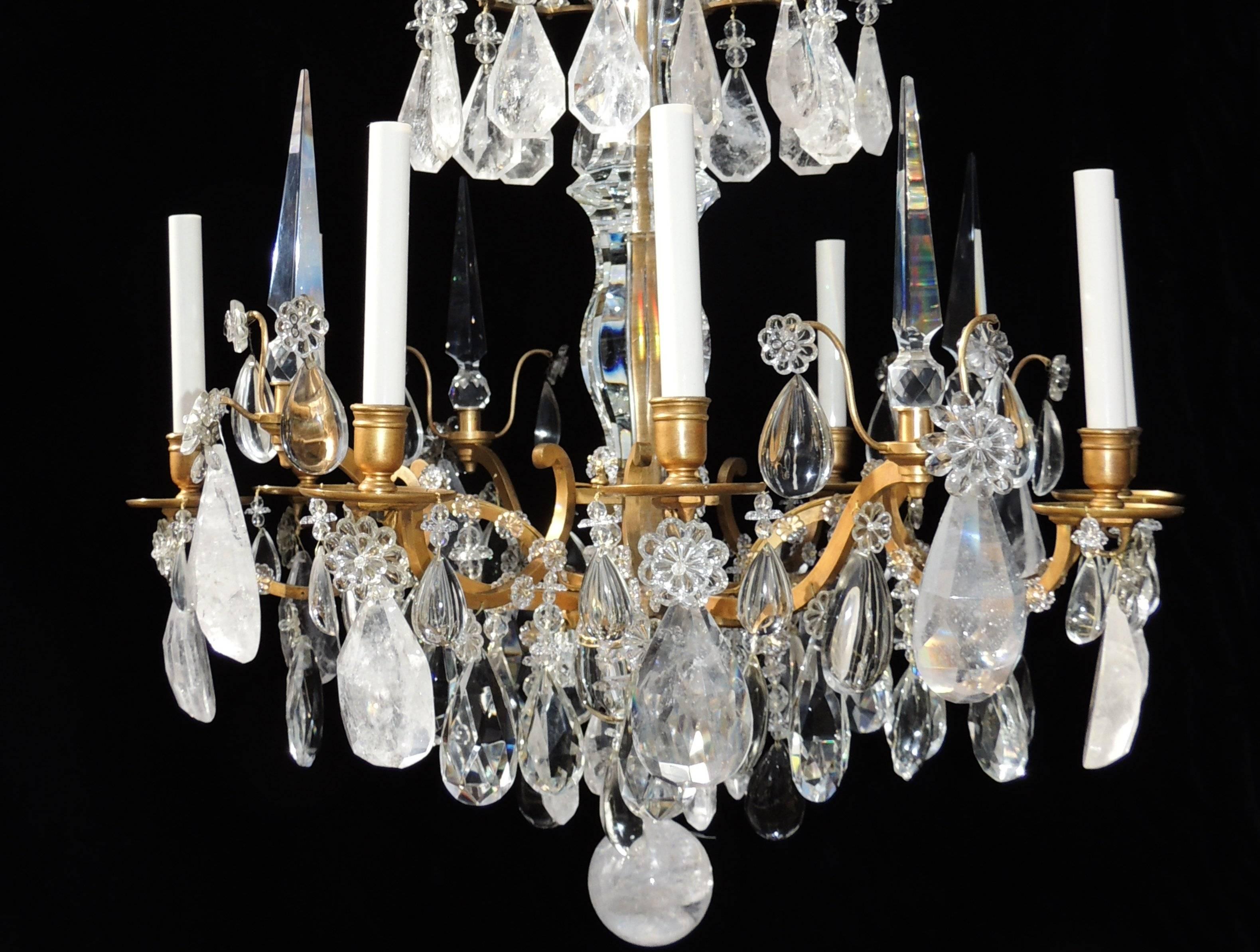 Cristallo Magnifico lampadario francese Dore Bronze Rock Crystal Louis XVI Fine Gilt Huge Chandelier in vendita