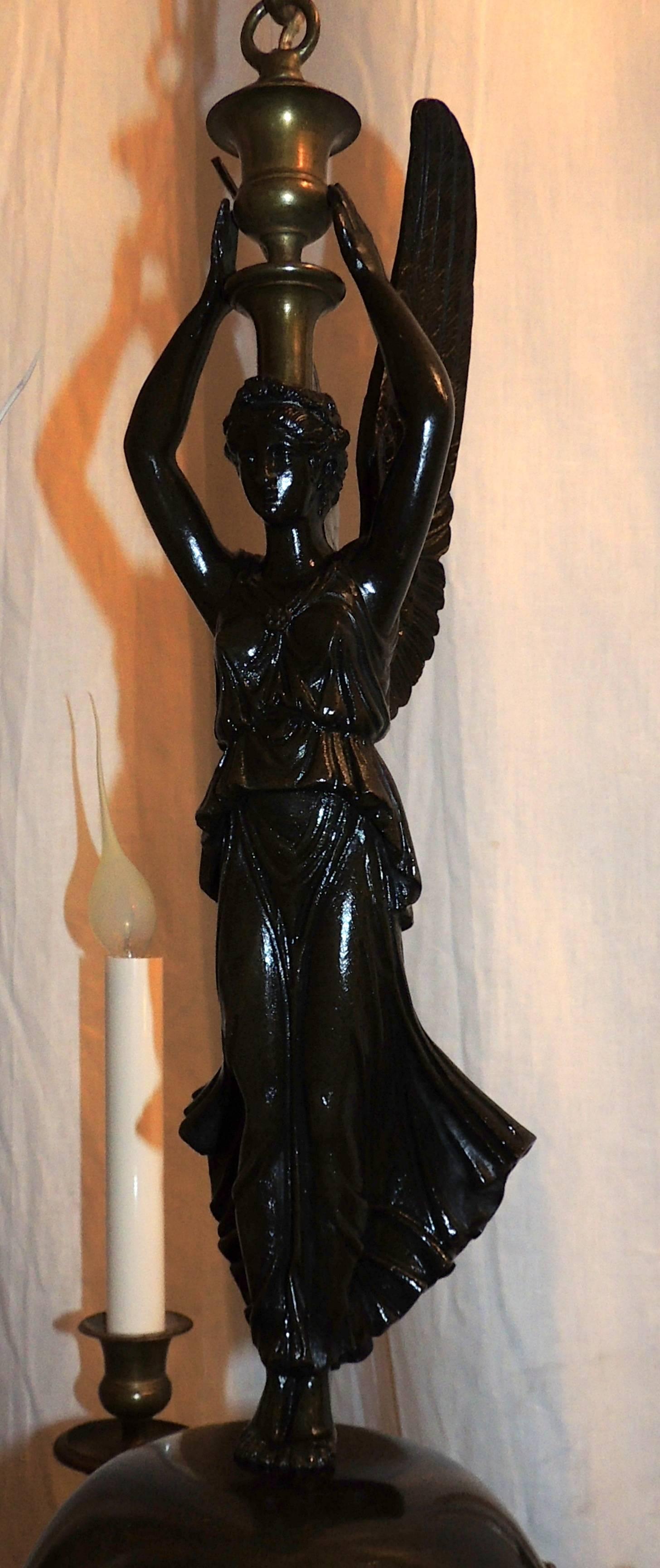 Wonderful French Empire Neoclassical Doré Bronze Patina Figural Lion Chandelier In Good Condition In Roslyn, NY
