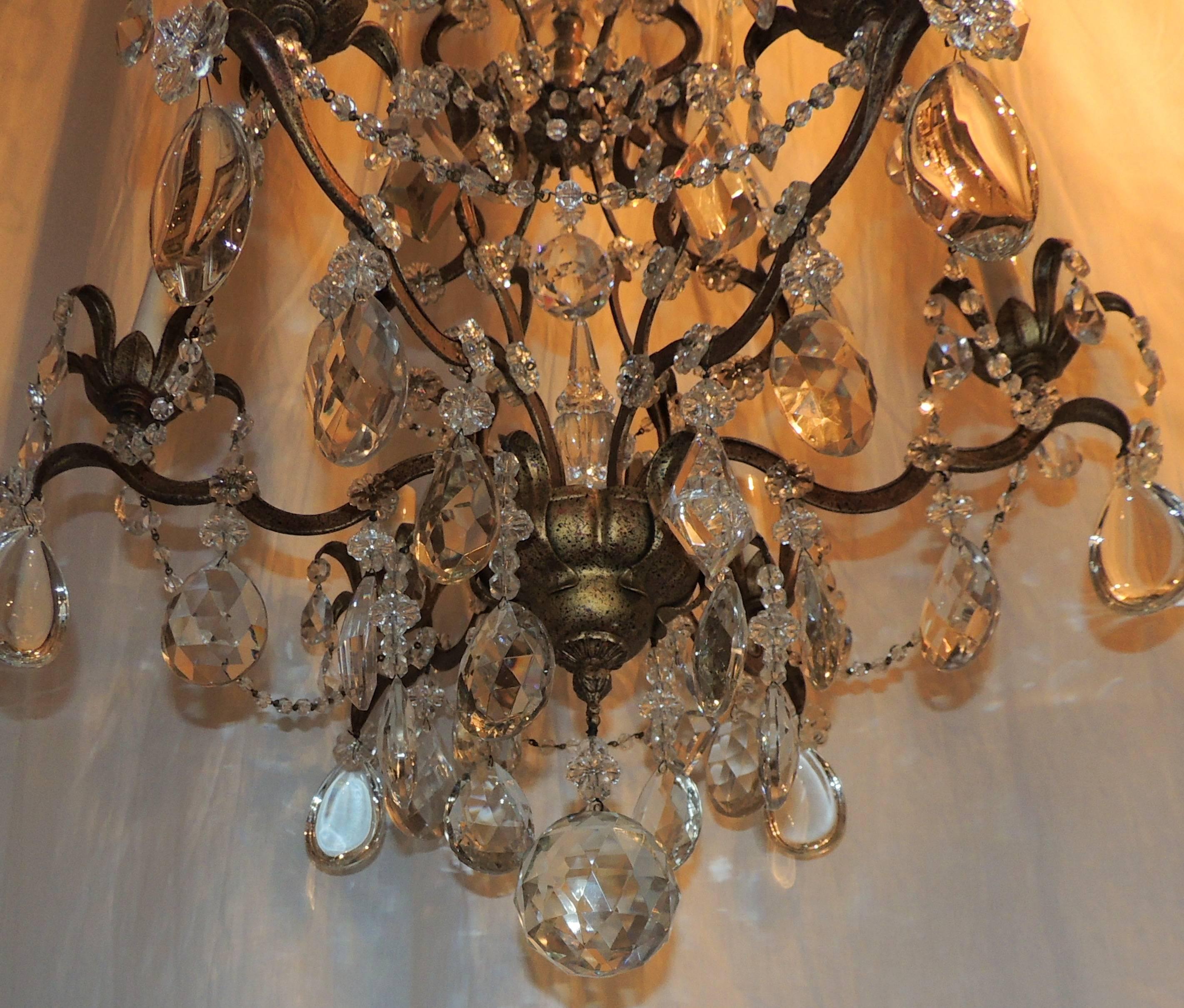 Wonderful French Bronze Gilt and Cut Crystal Baguès Chandelier Beaded Fixture 4