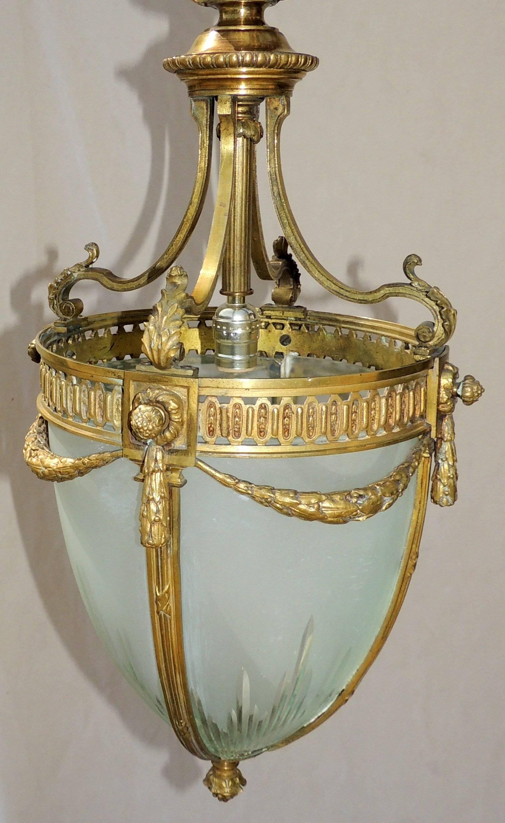 Belle Époque Elegant French Etched Glass & Bronze Filigree Draped Chandelier Lantern Fixture