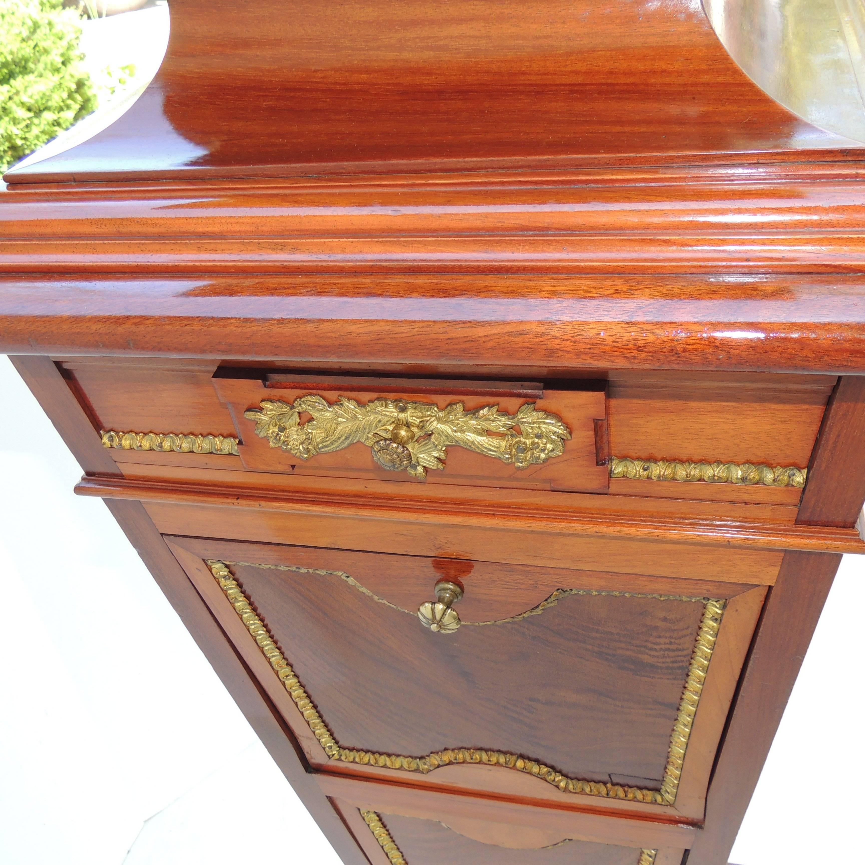Wonderful French Ormolu Bronze-Mounted Mahogany Pedestal Marble-Top Drawers For Sale 2