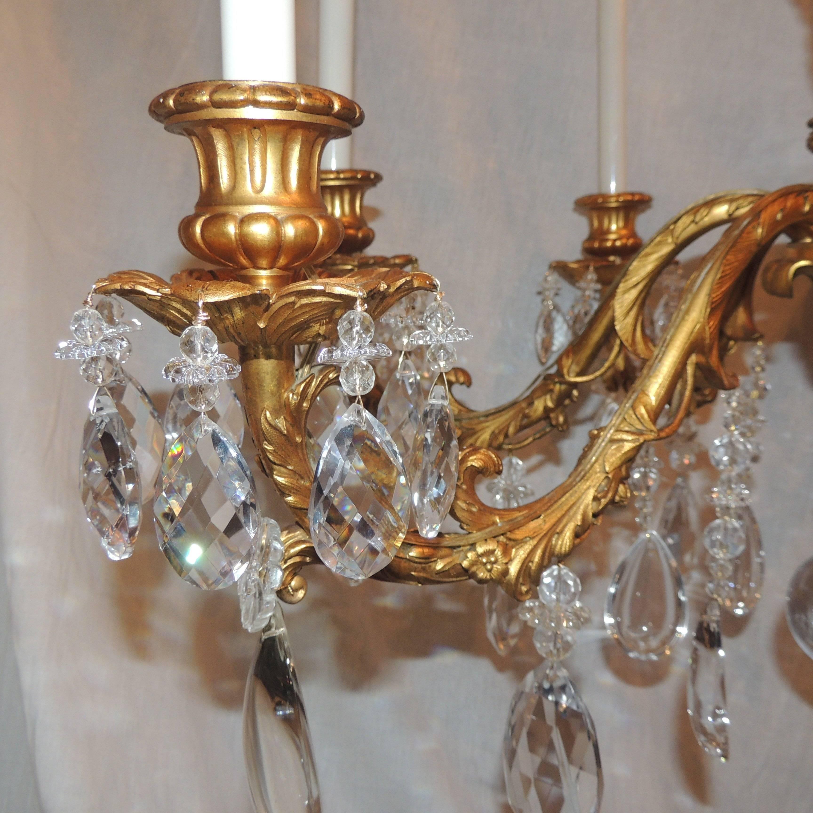 Wonderful French Gilt Doré Bronze Fixture Seven-Light Crystal Chandelier For Sale 1