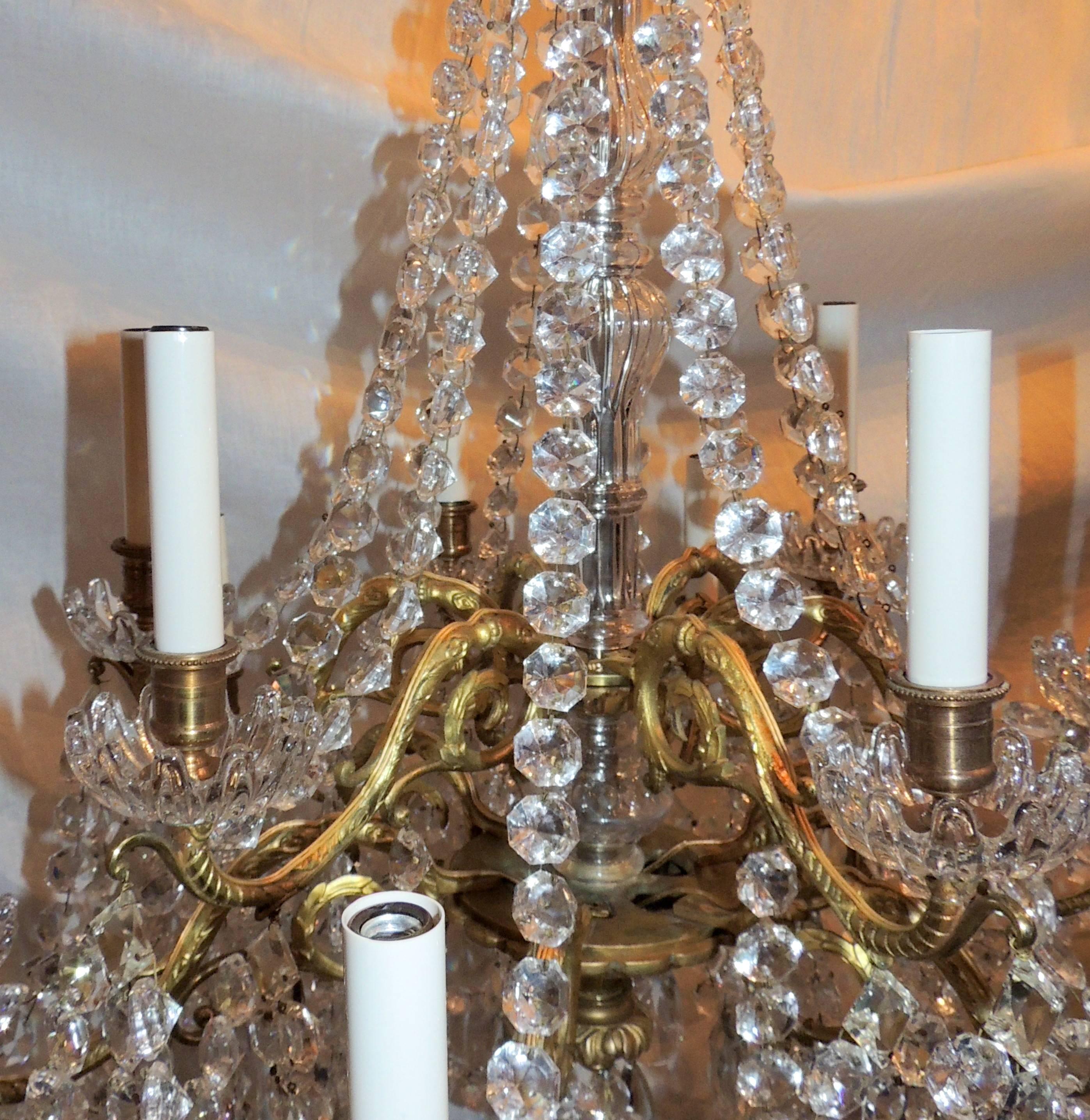 Belle Époque Wonderful French Baccarat Bronze and Crystal Twelve-Light Cascading Chandelier