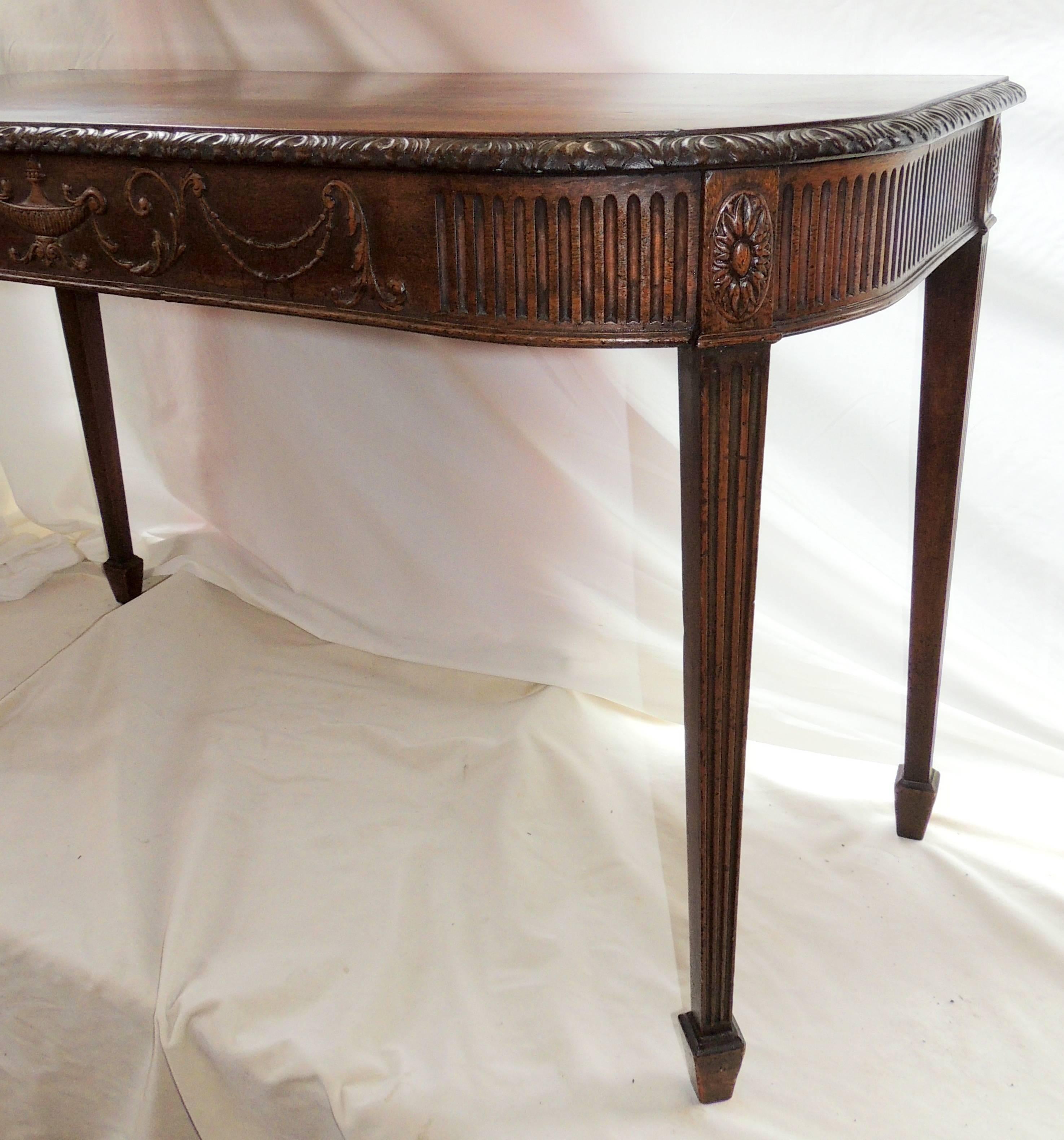Early 20th Century Handsome Federal Pair of Carved English Consoles Tables Servers Duncan Phyfe