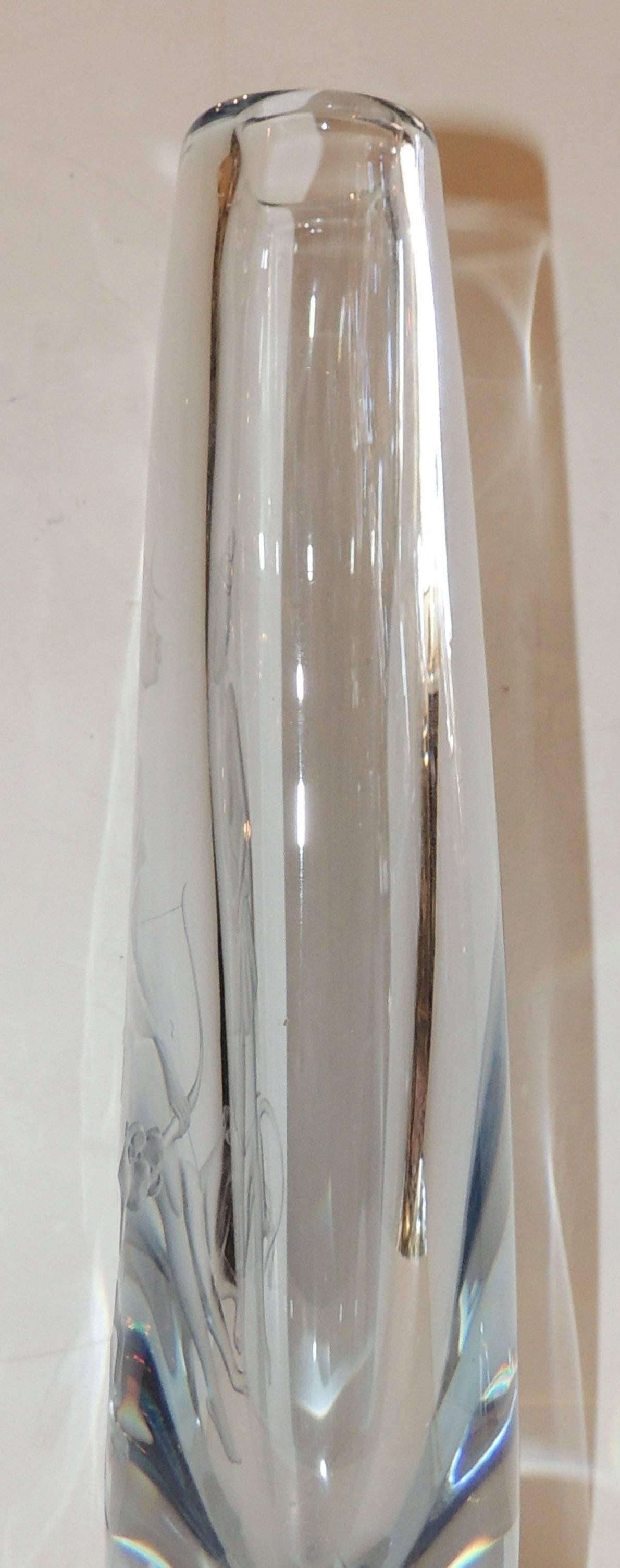 Beautiful Vintage Signed  Strombergshyttan Huntress Crystal Vase Collectable In Good Condition For Sale In Roslyn, NY