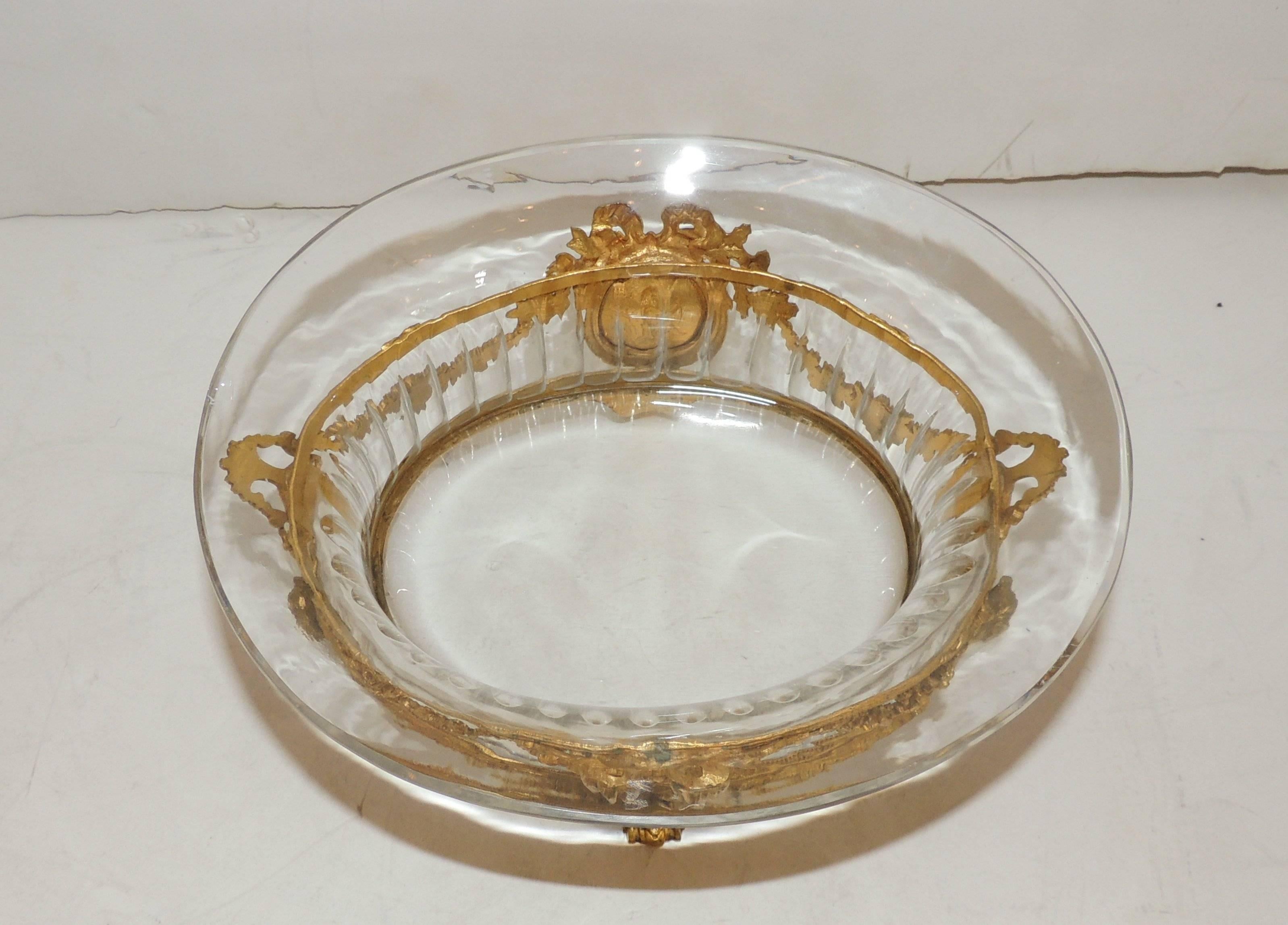 Wonderful French Doré Bronze Cherub Fluted Oval Crystal Gilt Ormolu Centerpiece In Good Condition For Sale In Roslyn, NY