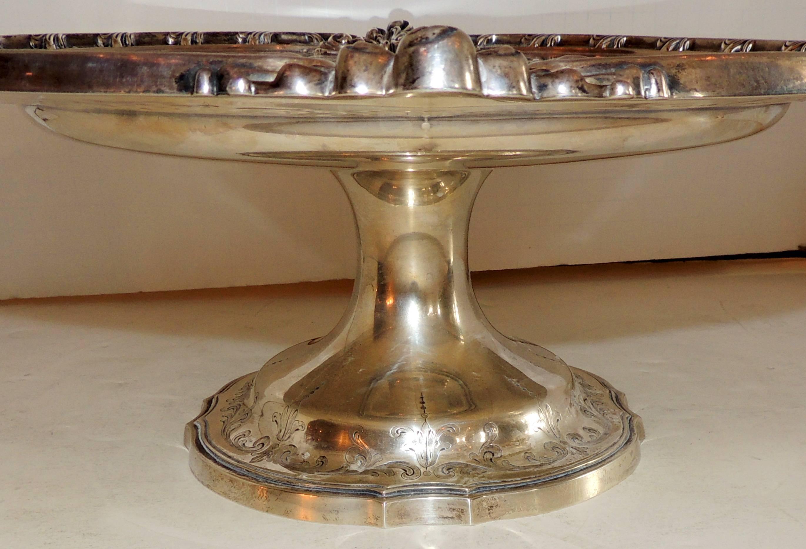 Wonderful Black Star & Frost Sterling Silver Centerpiece Cake Stand Plate Dish  In Good Condition In Roslyn, NY