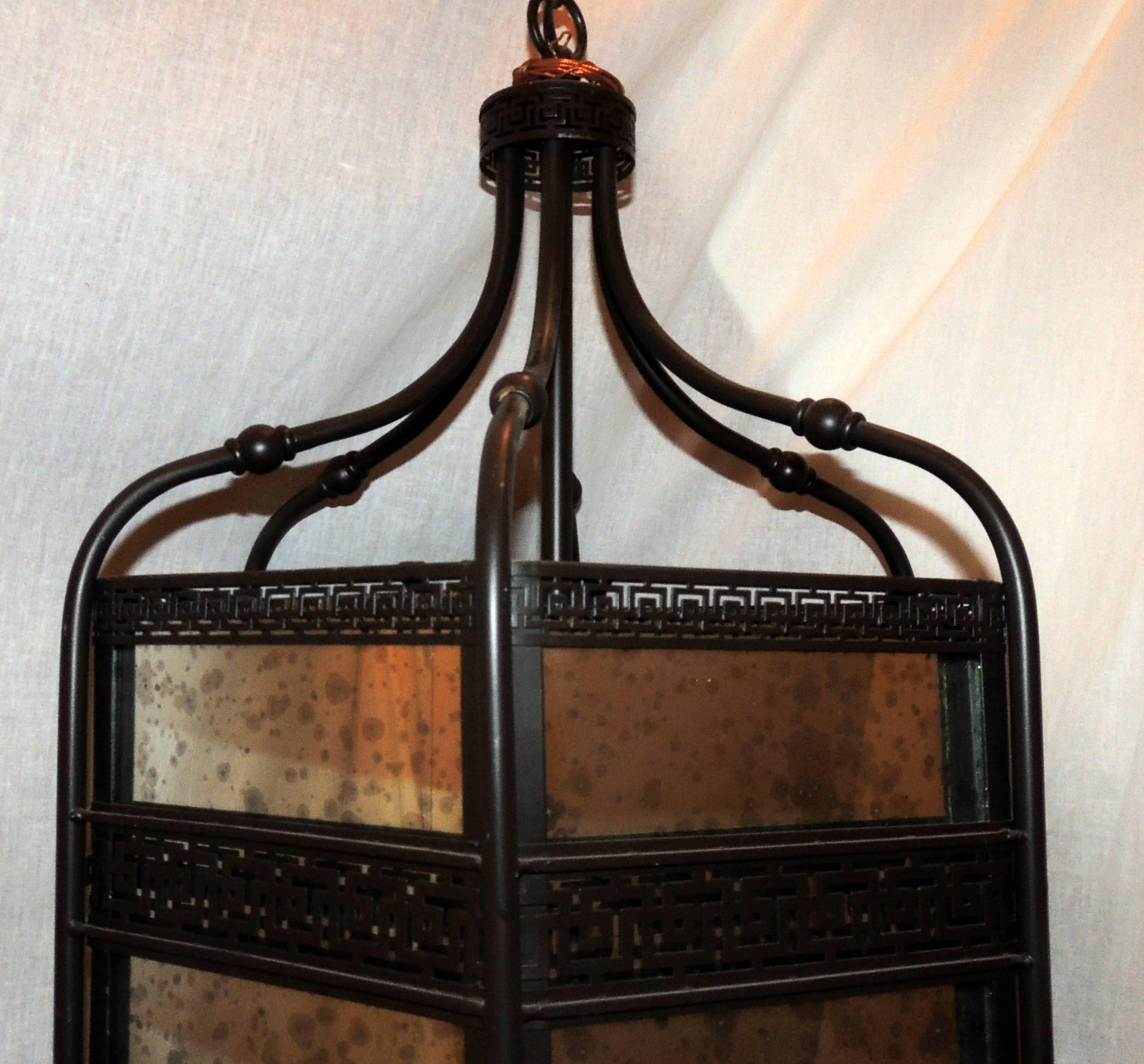 Italian Fine Chinoiserie Octagonal Mirrored Reverse Painted Patinated Lantern Pendent