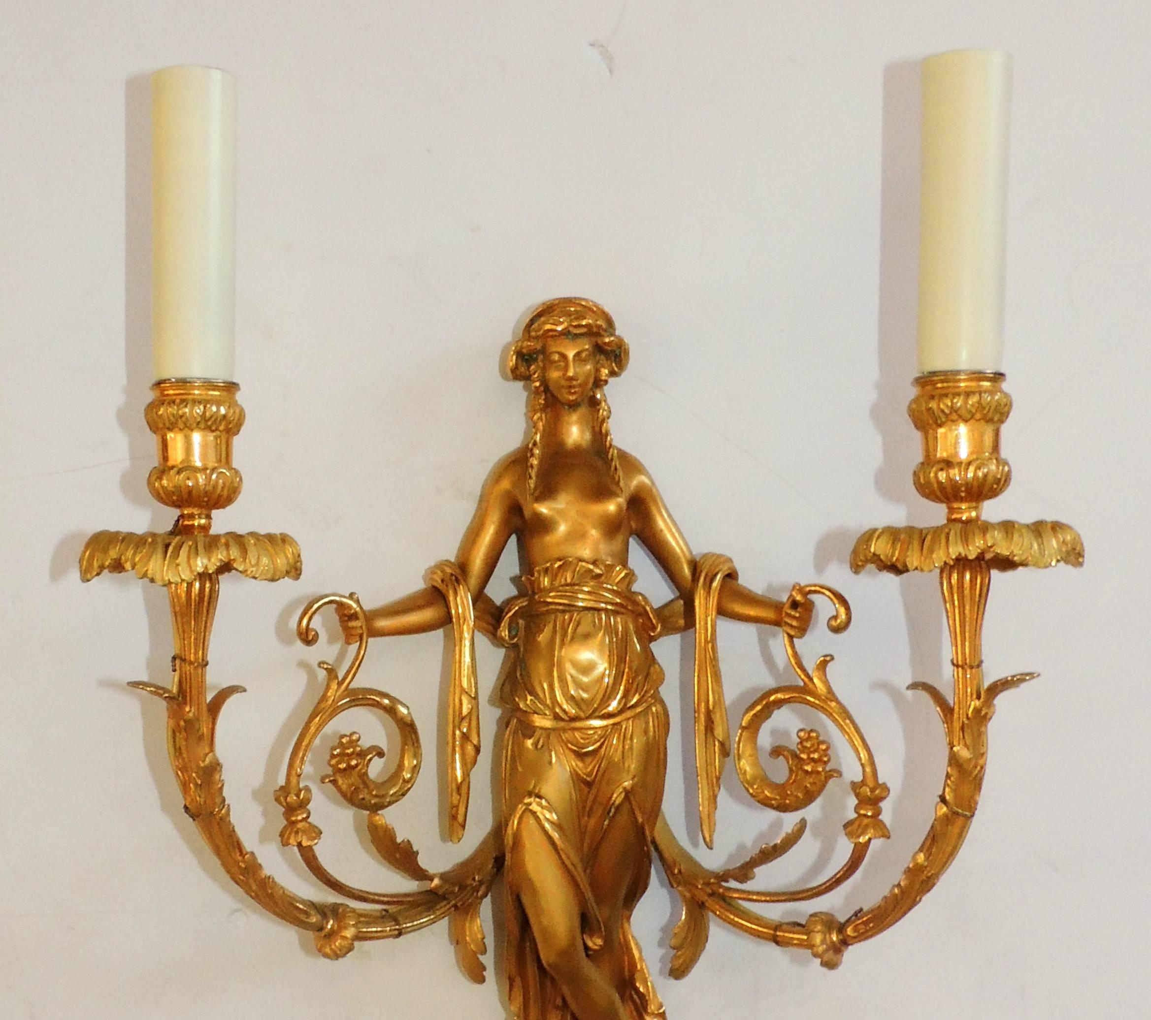 maiden sconce