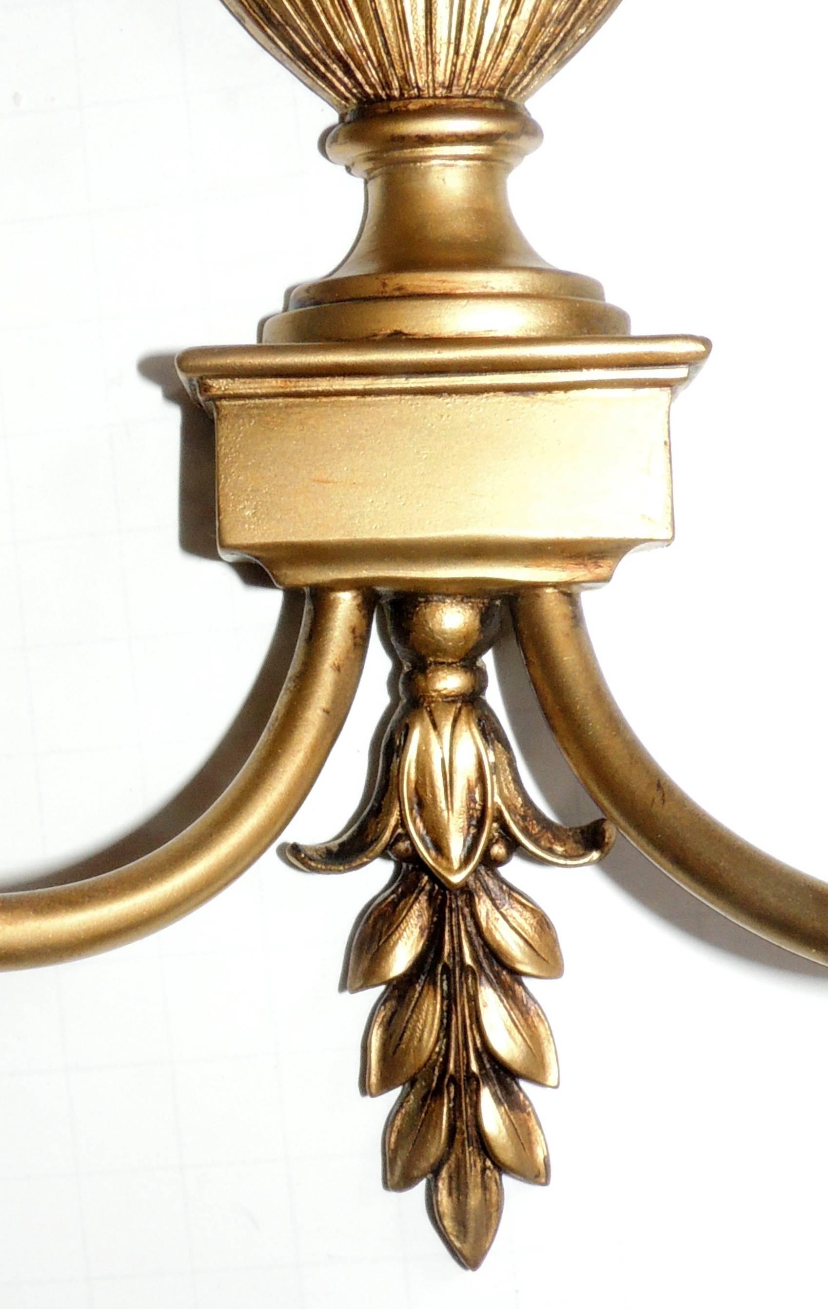 Dorato Meravigliosa coppia Regency Neoclassica a forma di urna in bronzo Impero E. F. A. Lampade Caldwell in vendita