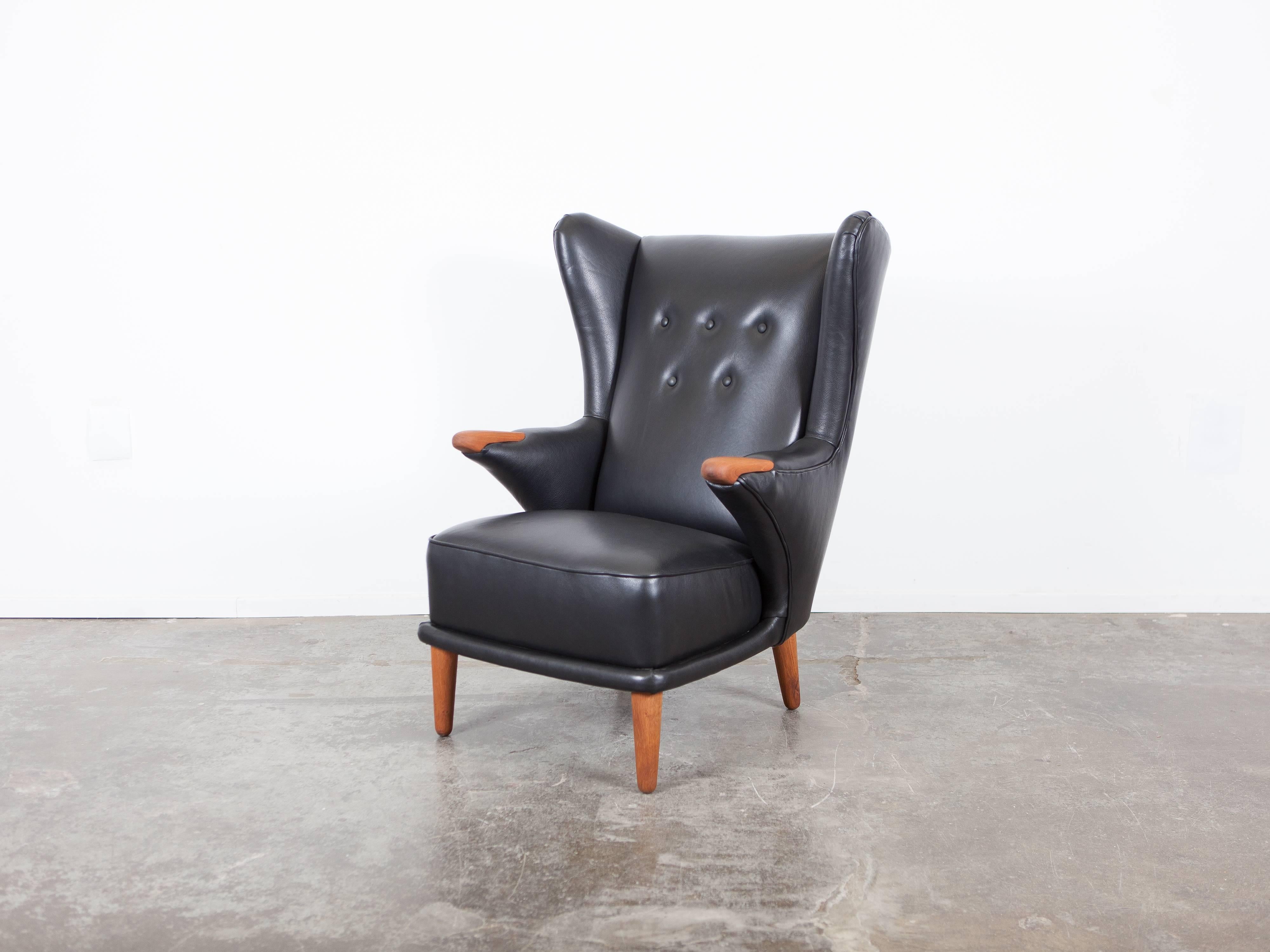 Svend Skipper Black Leather Lounge Chair In Excellent Condition In North Hollywood, CA