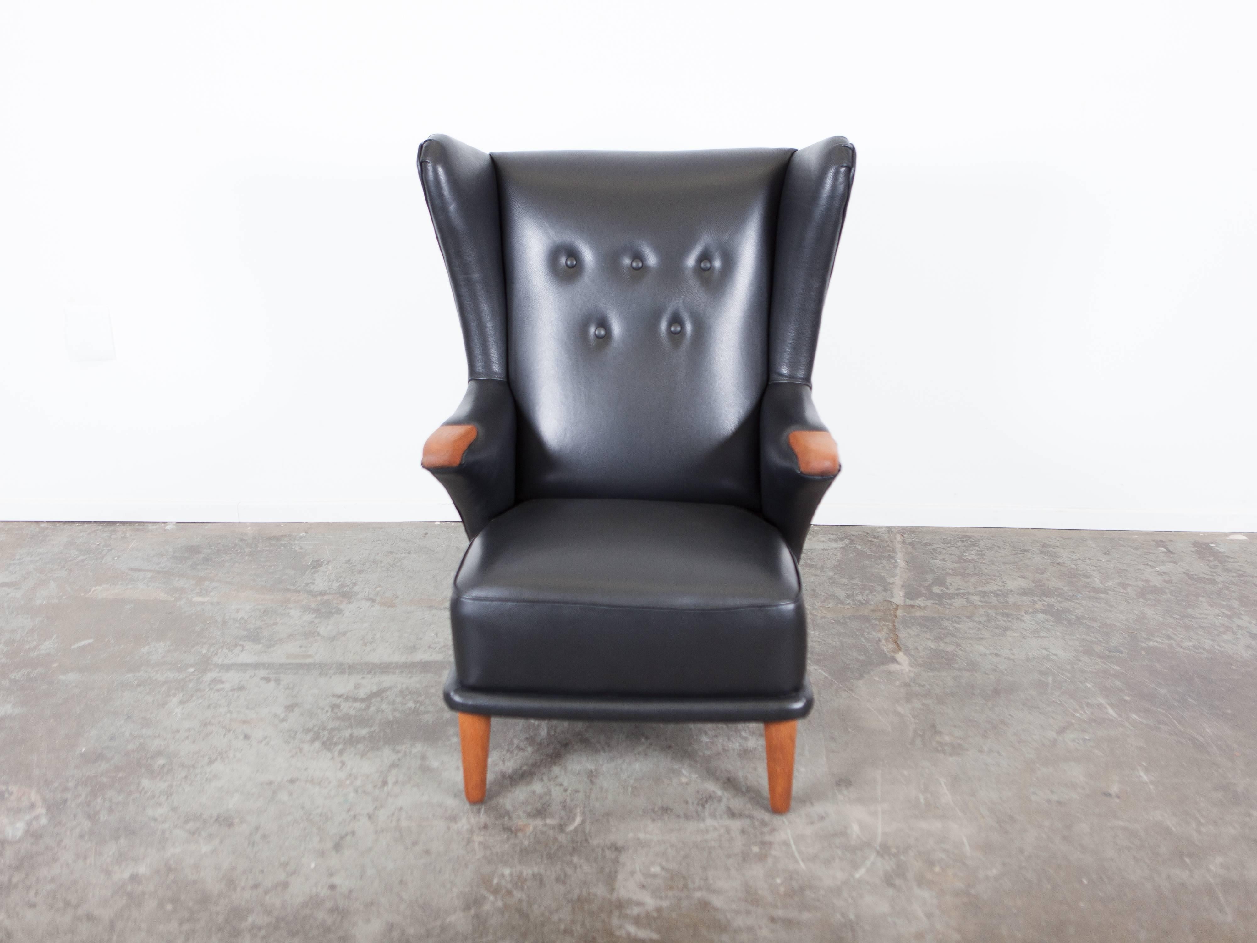 Svend Skipper Black Leather Lounge Chair 3