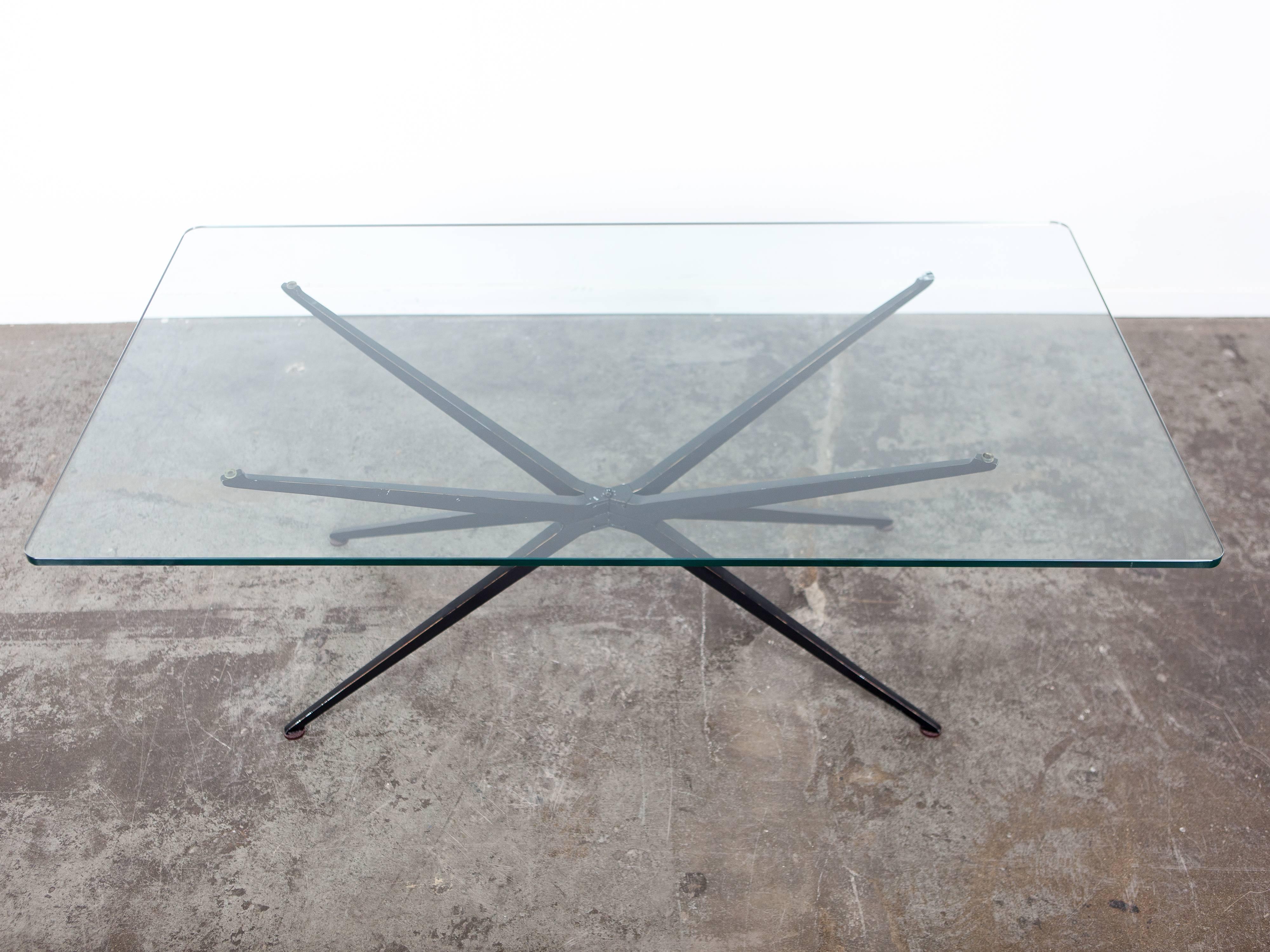 Glass Top Mid-Century Modern Coffee Table In Excellent Condition For Sale In North Hollywood, CA
